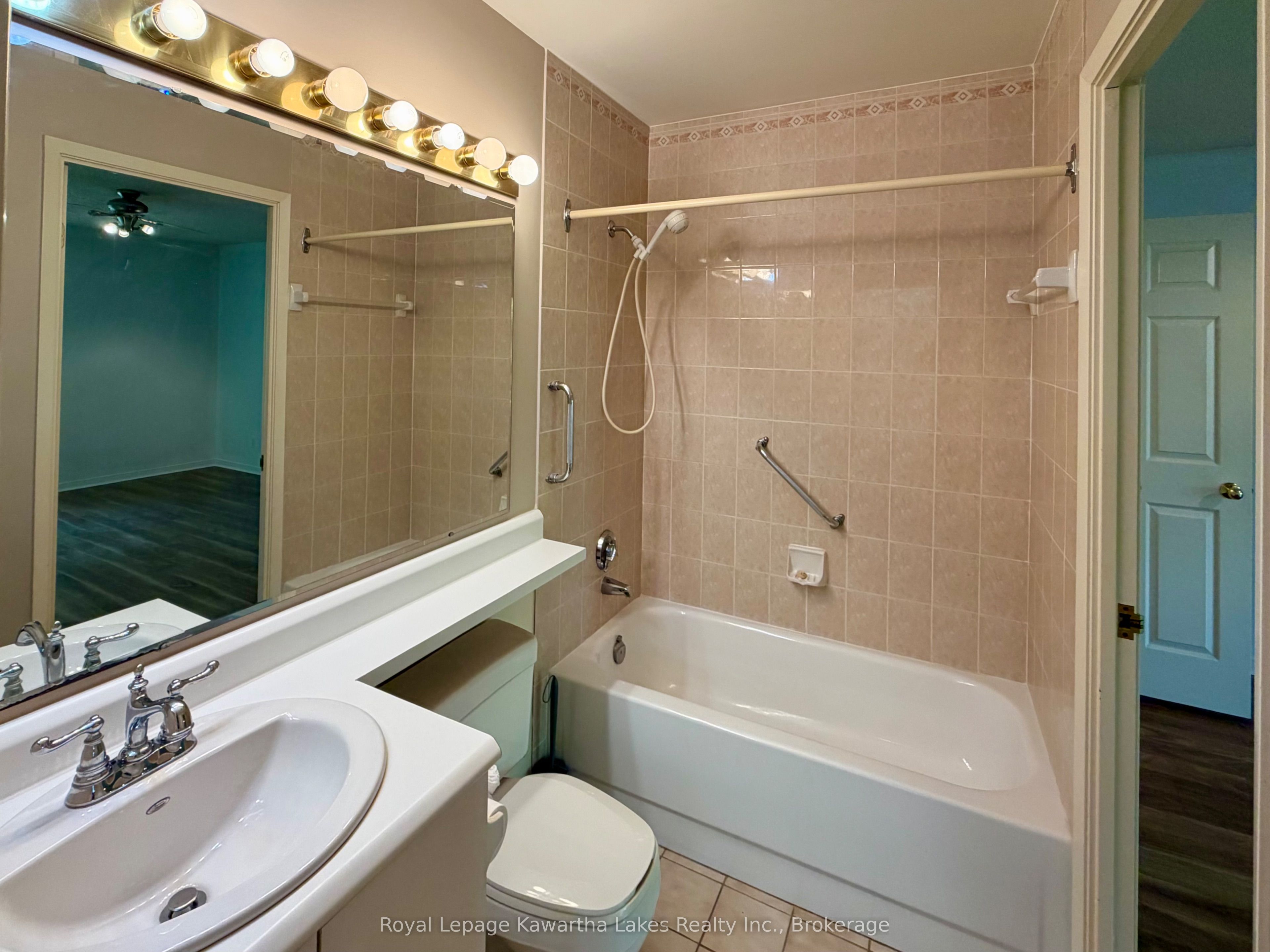 4 Heritage Way 303 Property Photo 24