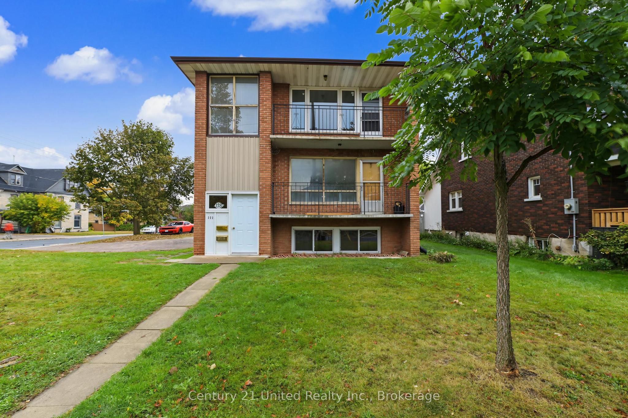 198 Aylmer Street N Property Photo 1