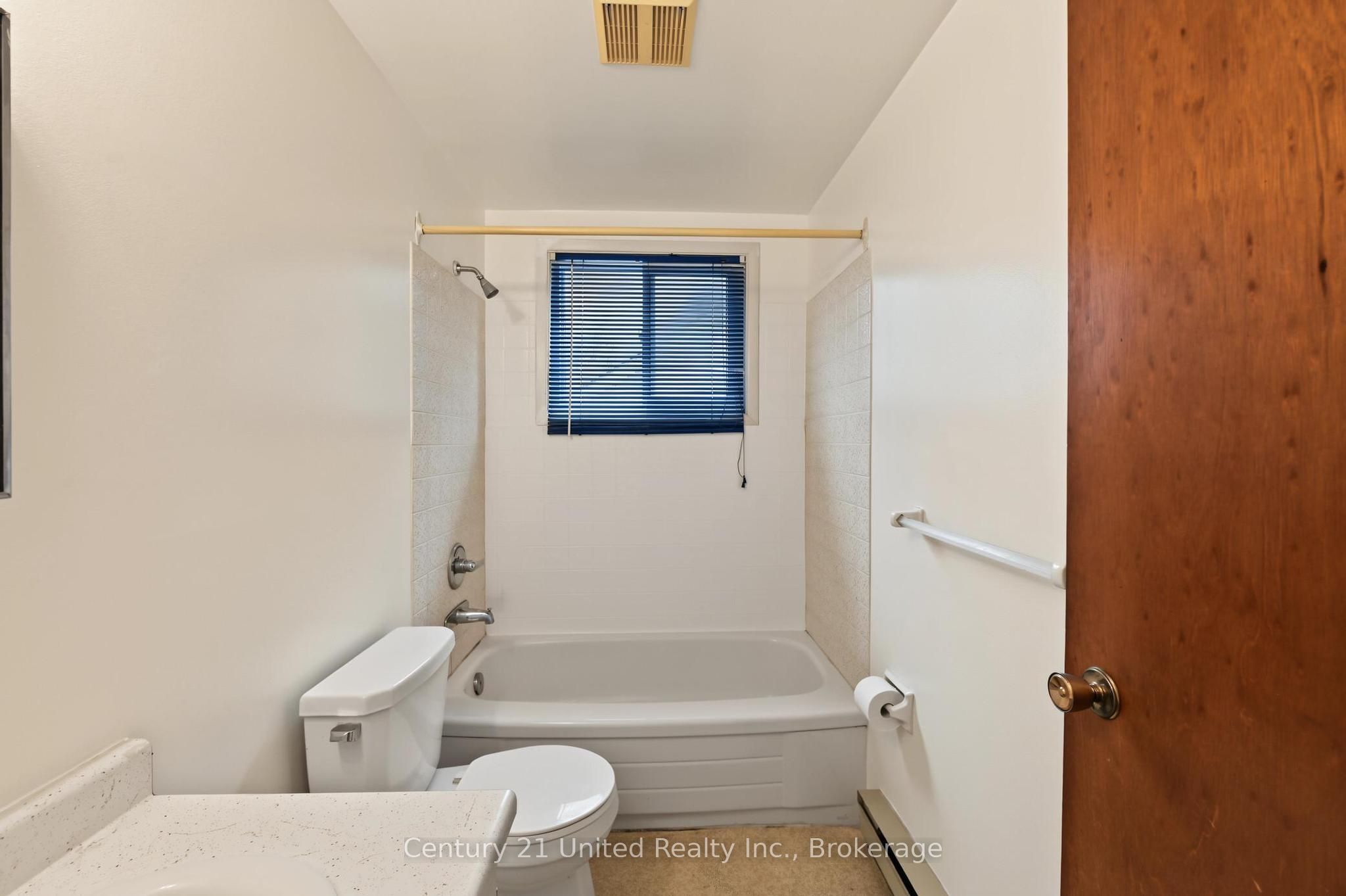 198 Aylmer Street N Property Photo 19