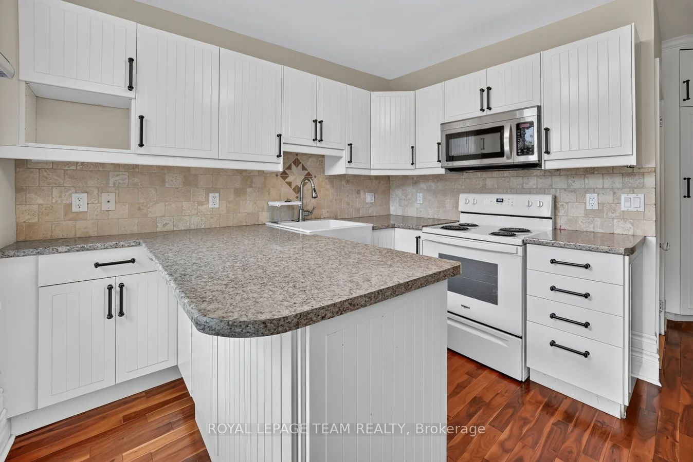 19 Desjardins Avenue 1 Property Photo 6