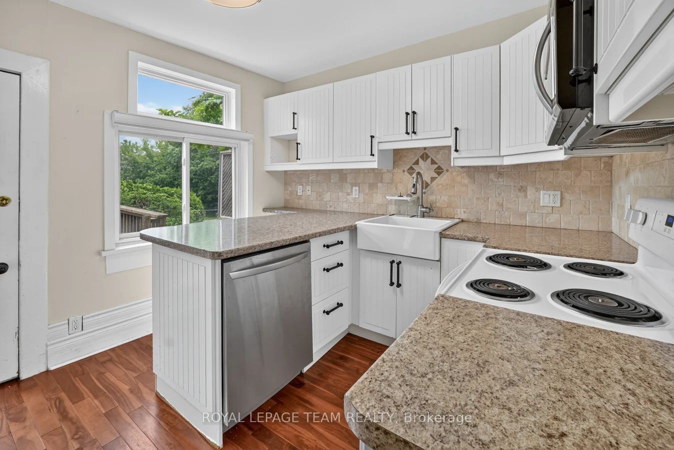 19 Desjardins Avenue 1 Property Photo 7