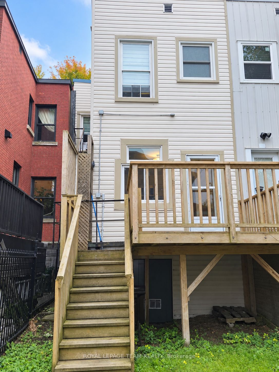 19 Desjardins Avenue 1 Property Photo 15