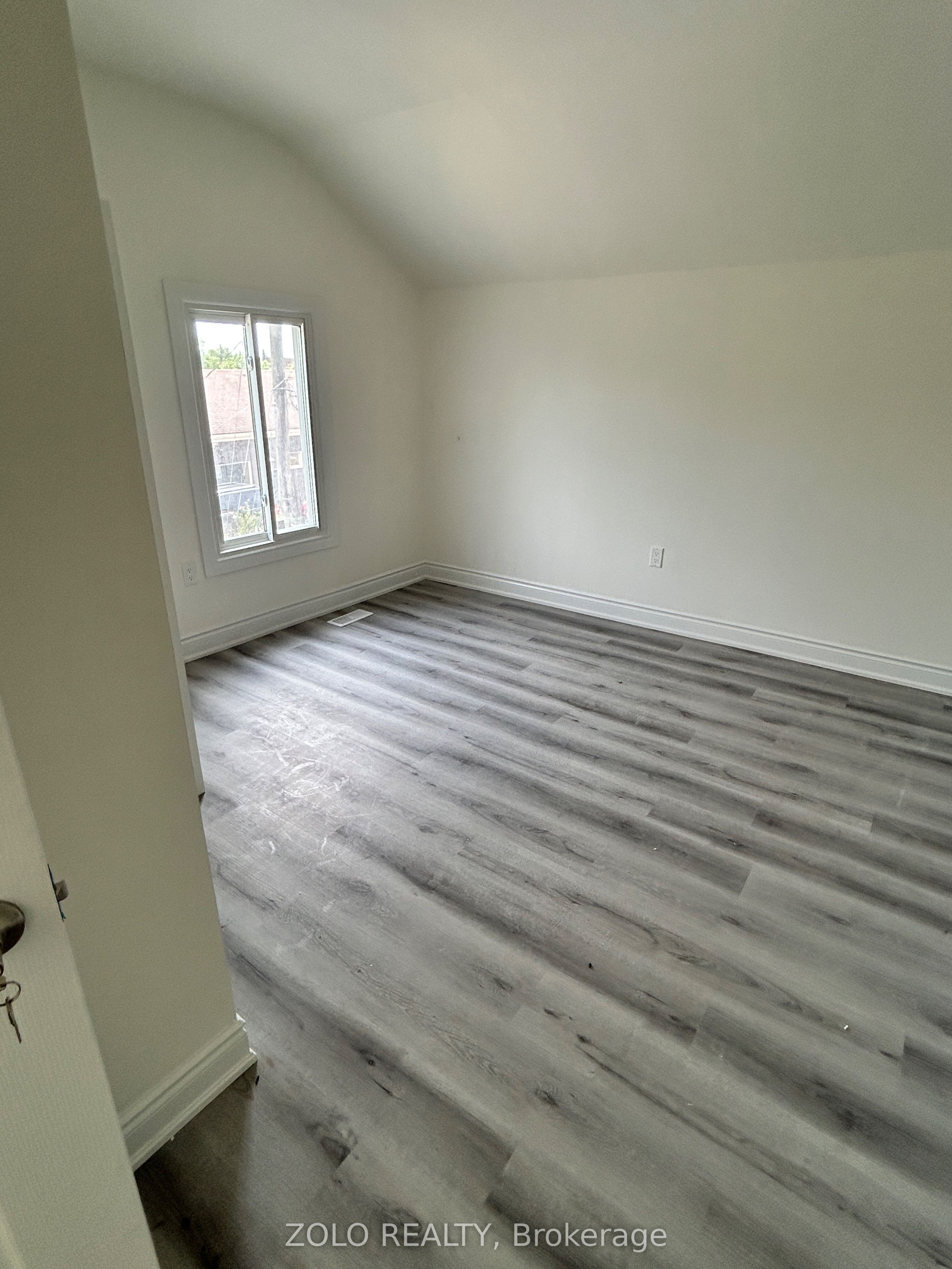 4299 Second Avenue 1 Property Photo 4