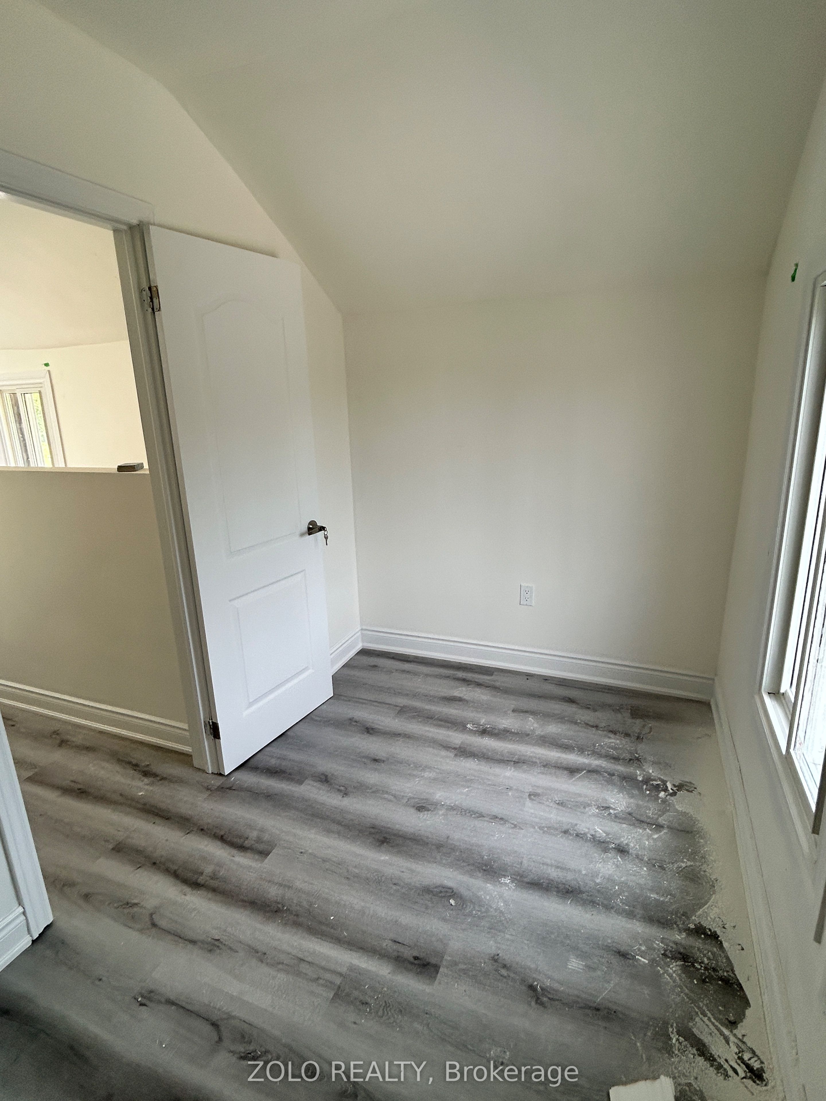 4299 Second Avenue 1 Property Photo 8