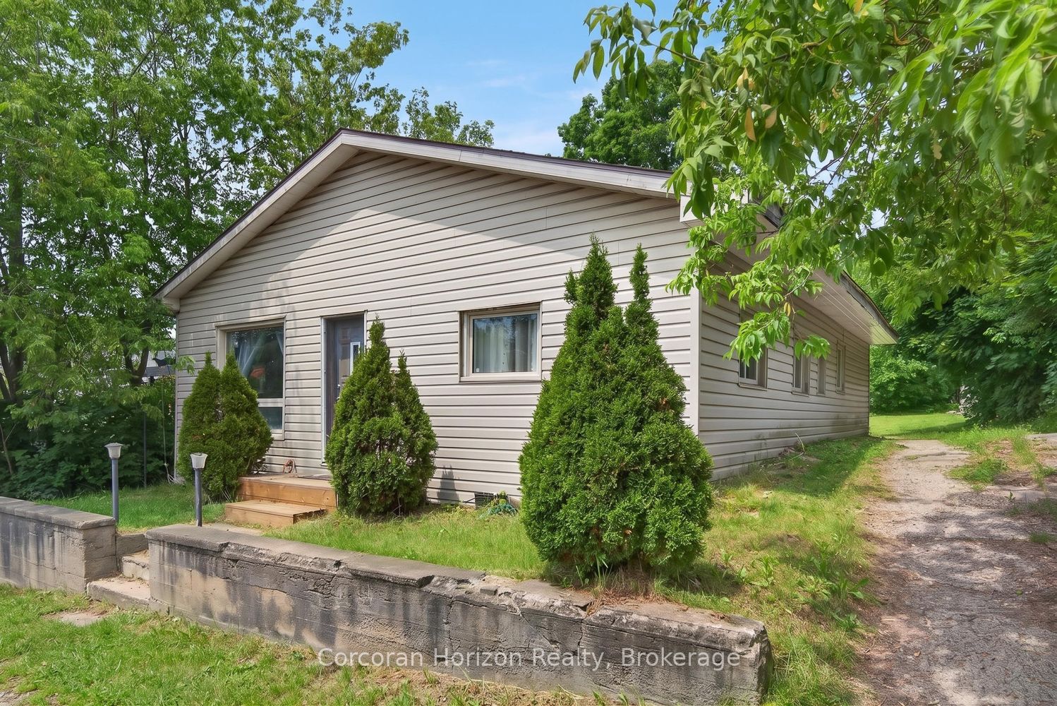 20 Parry Sound Road Property Photo 1