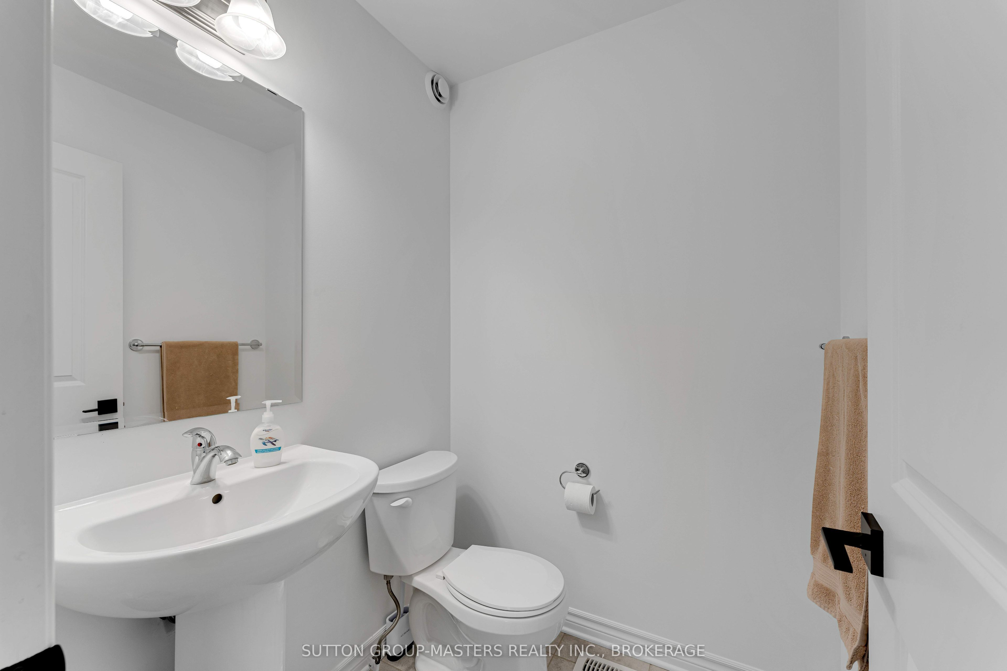 1283 Delancey Drive Property Photo 5