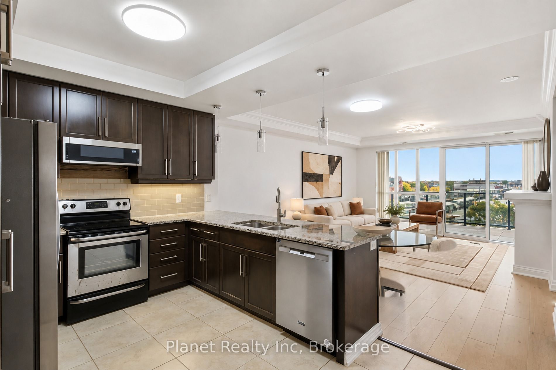 160 Macdonell Street 508 Property Photo 5