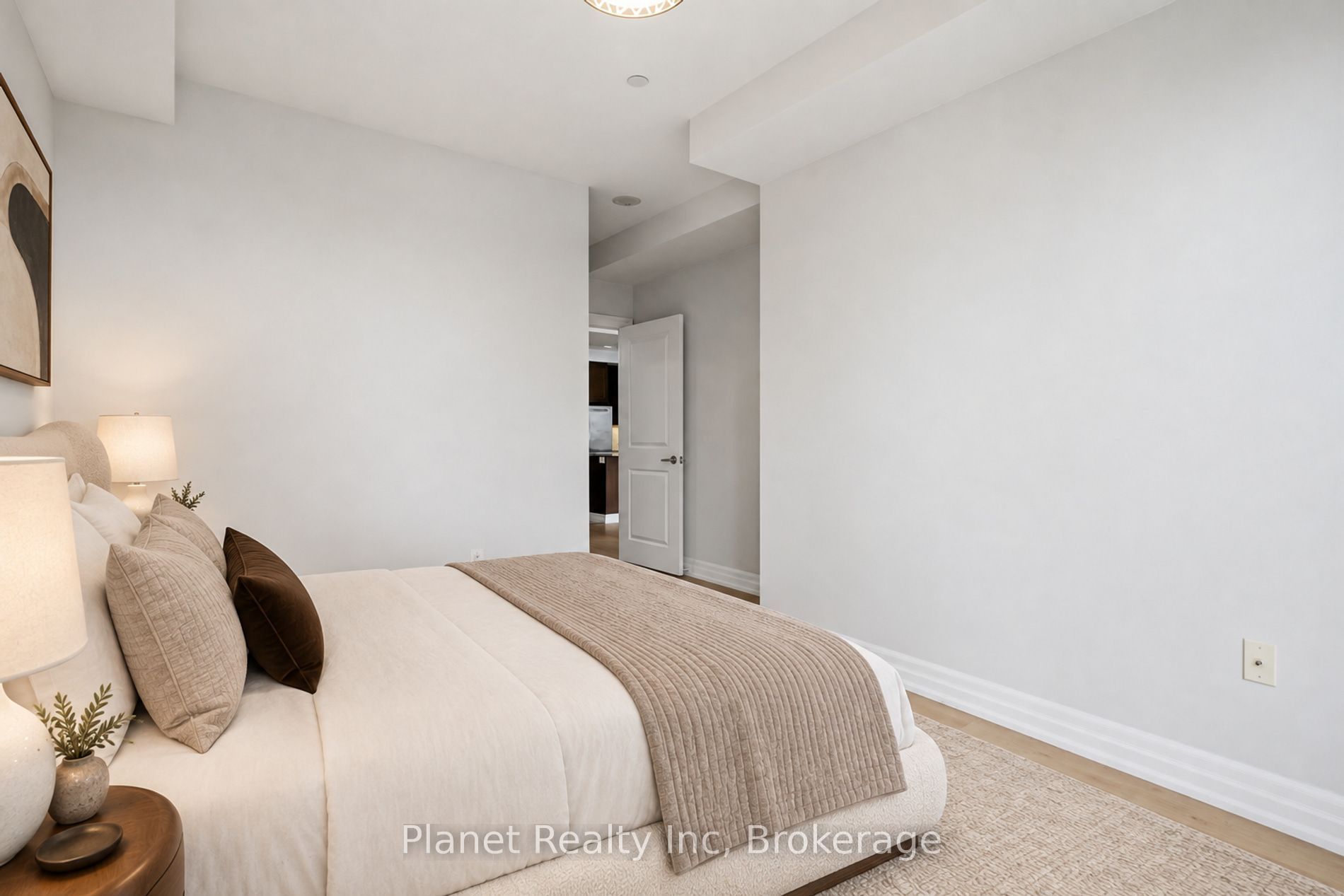 160 Macdonell Street 508 Property Photo 10
