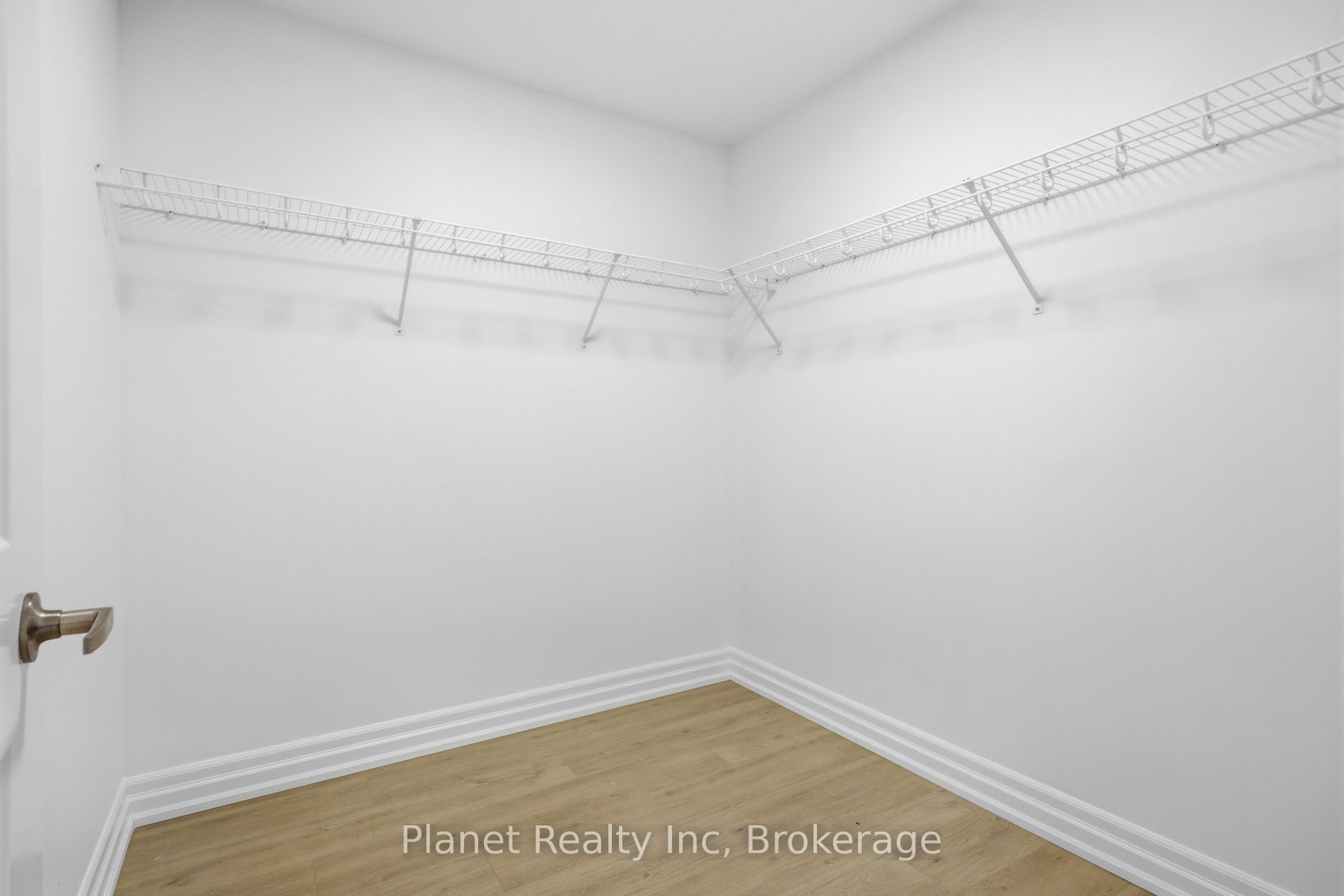 160 Macdonell Street 508 Property Photo 11