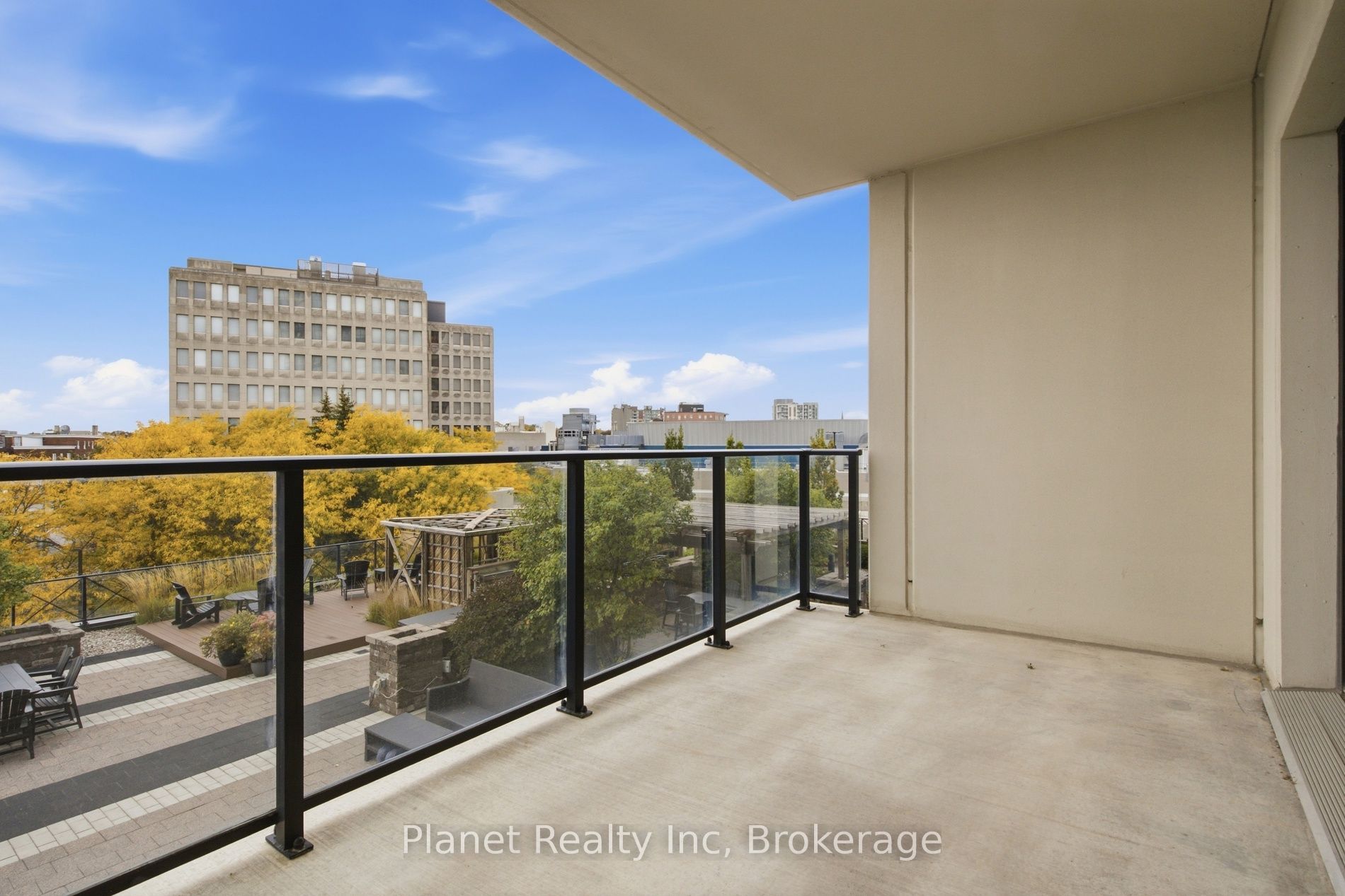 160 Macdonell Street 508 Property Photo 16