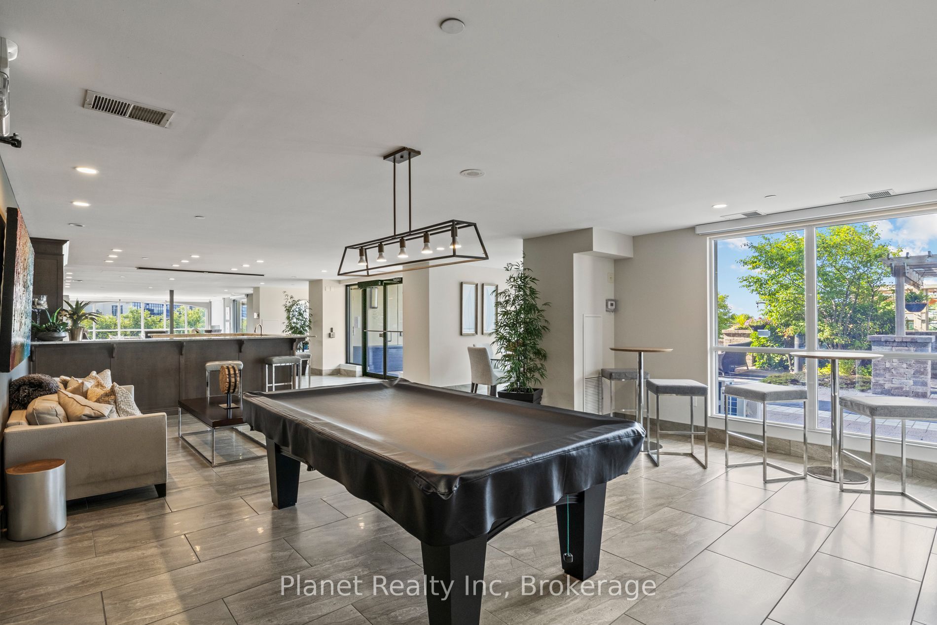 160 Macdonell Street 508 Property Photo 24