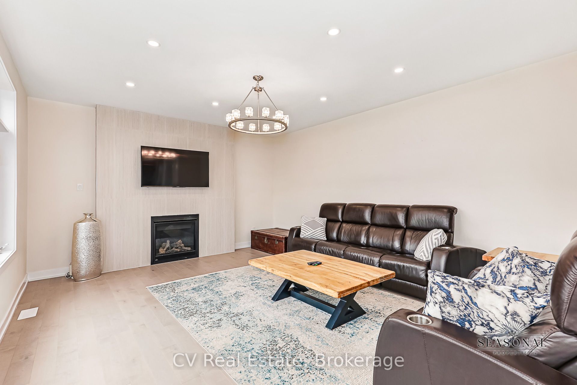 157 Springside Crescent Property Photo 15