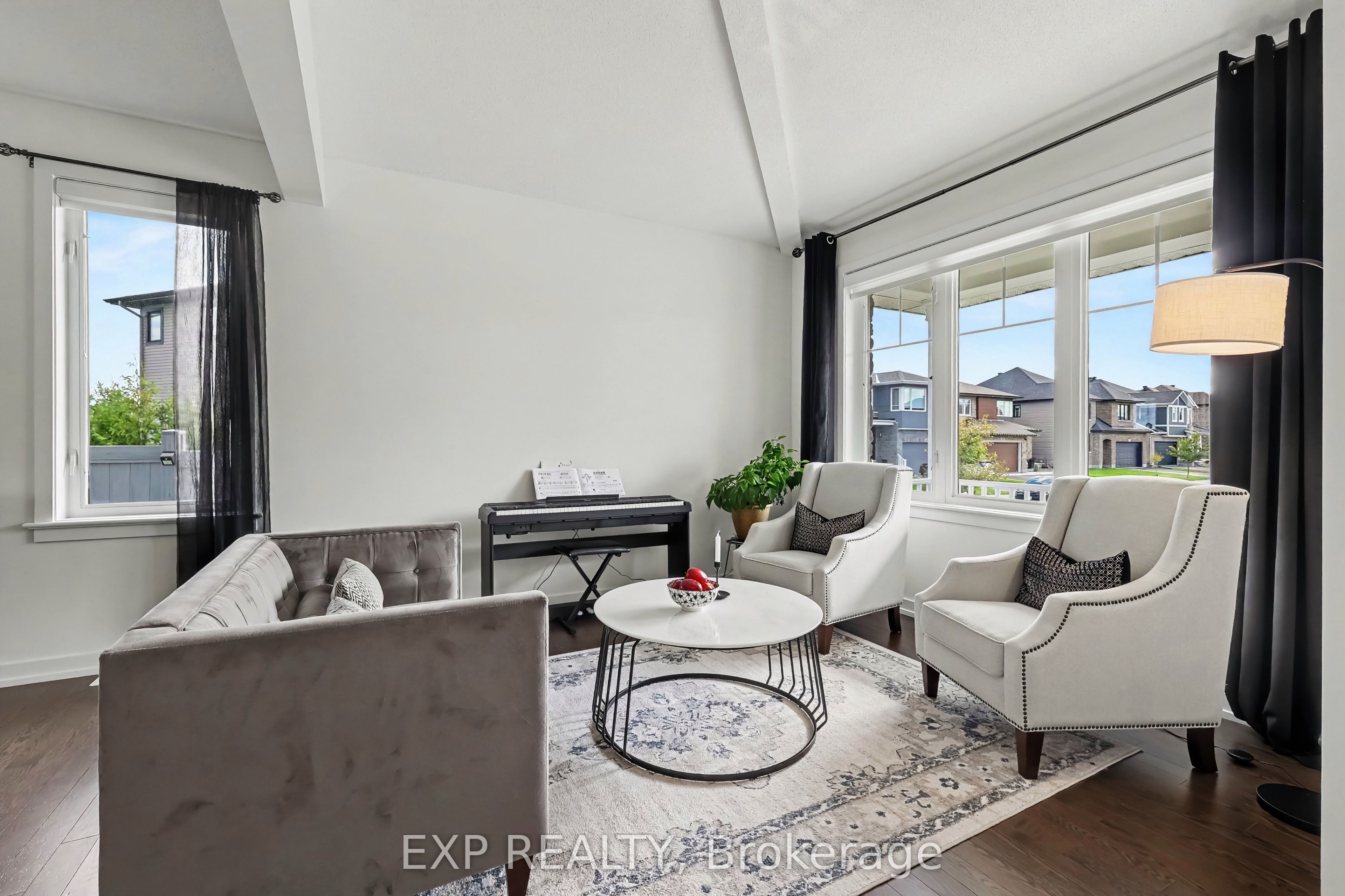 362 Gloaming Crescent Property Photo 6