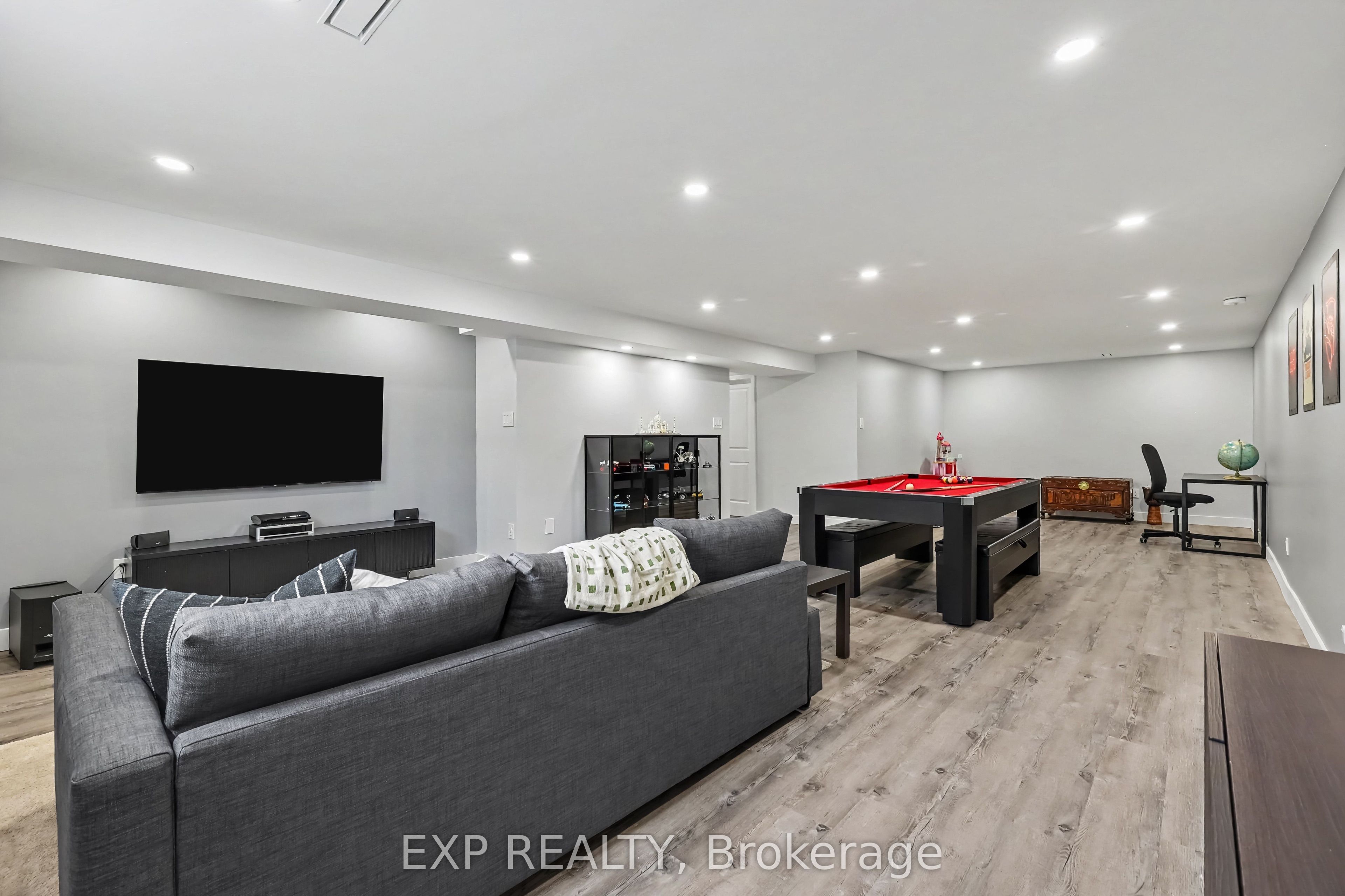 362 Gloaming Crescent Property Photo 41