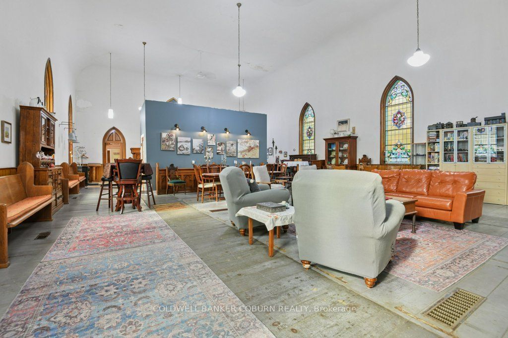 22 First Street Property Photo 8