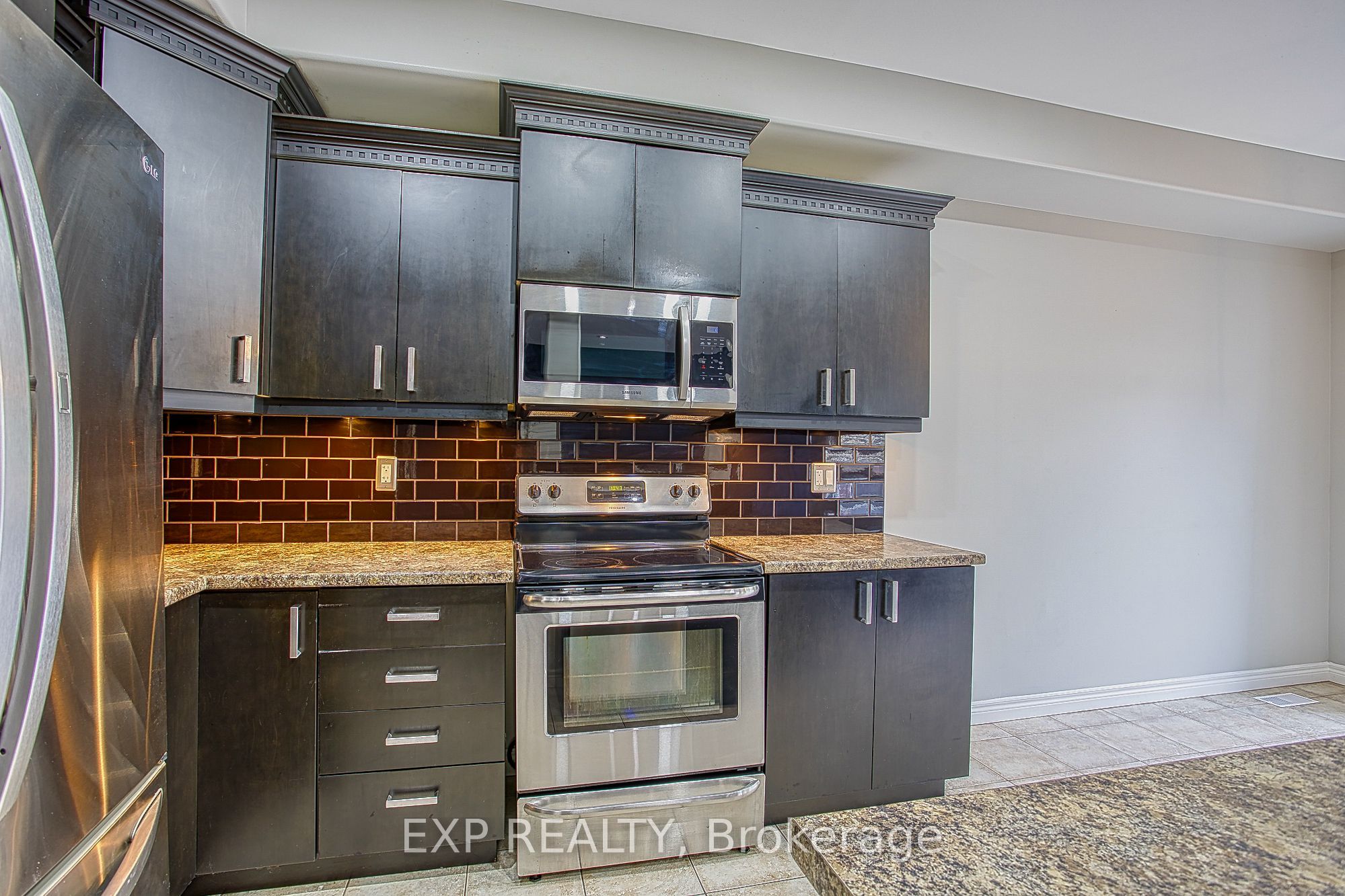 52 Dartmouth Gate Main Property Photo 14