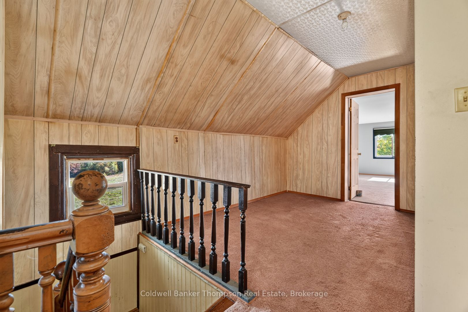2326 Fraserburg Road Property Photo 22