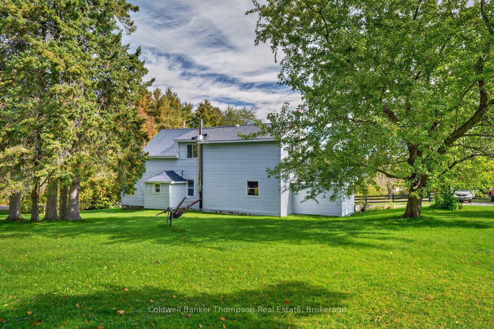 2326 Fraserburg Road Property Photo 30