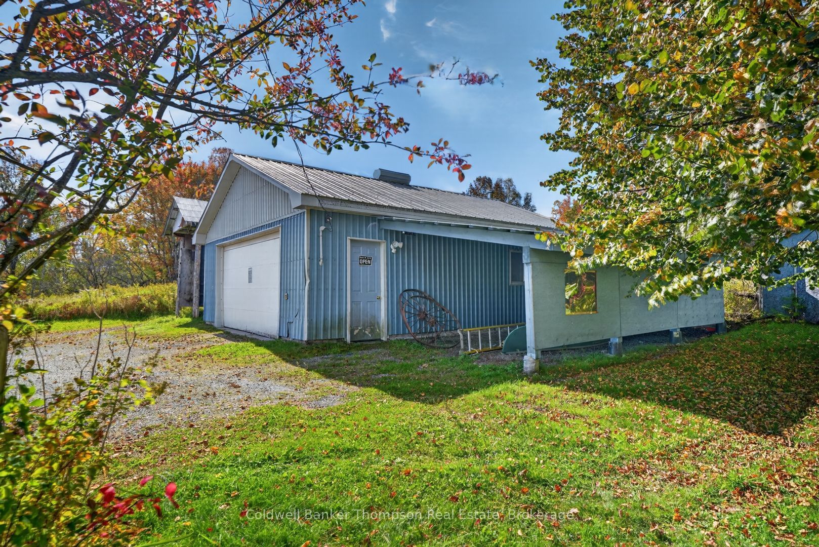 2326 Fraserburg Road Property Photo 37