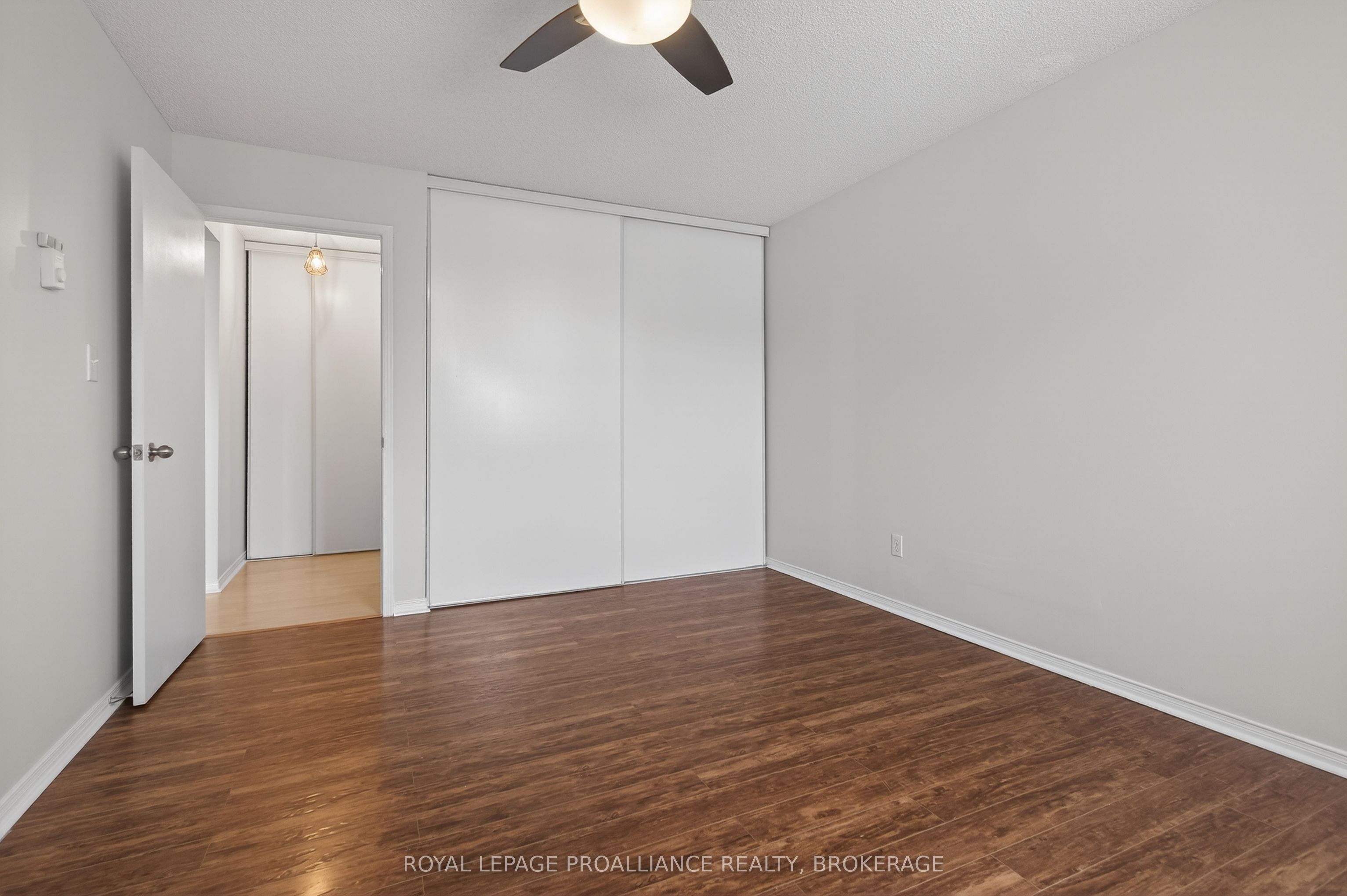 310 Kingsdale Avenue 313 Property Photo 25