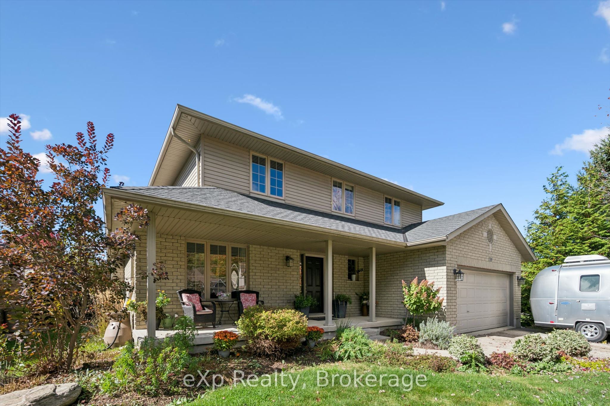128 Keating Drive Property Photo 3