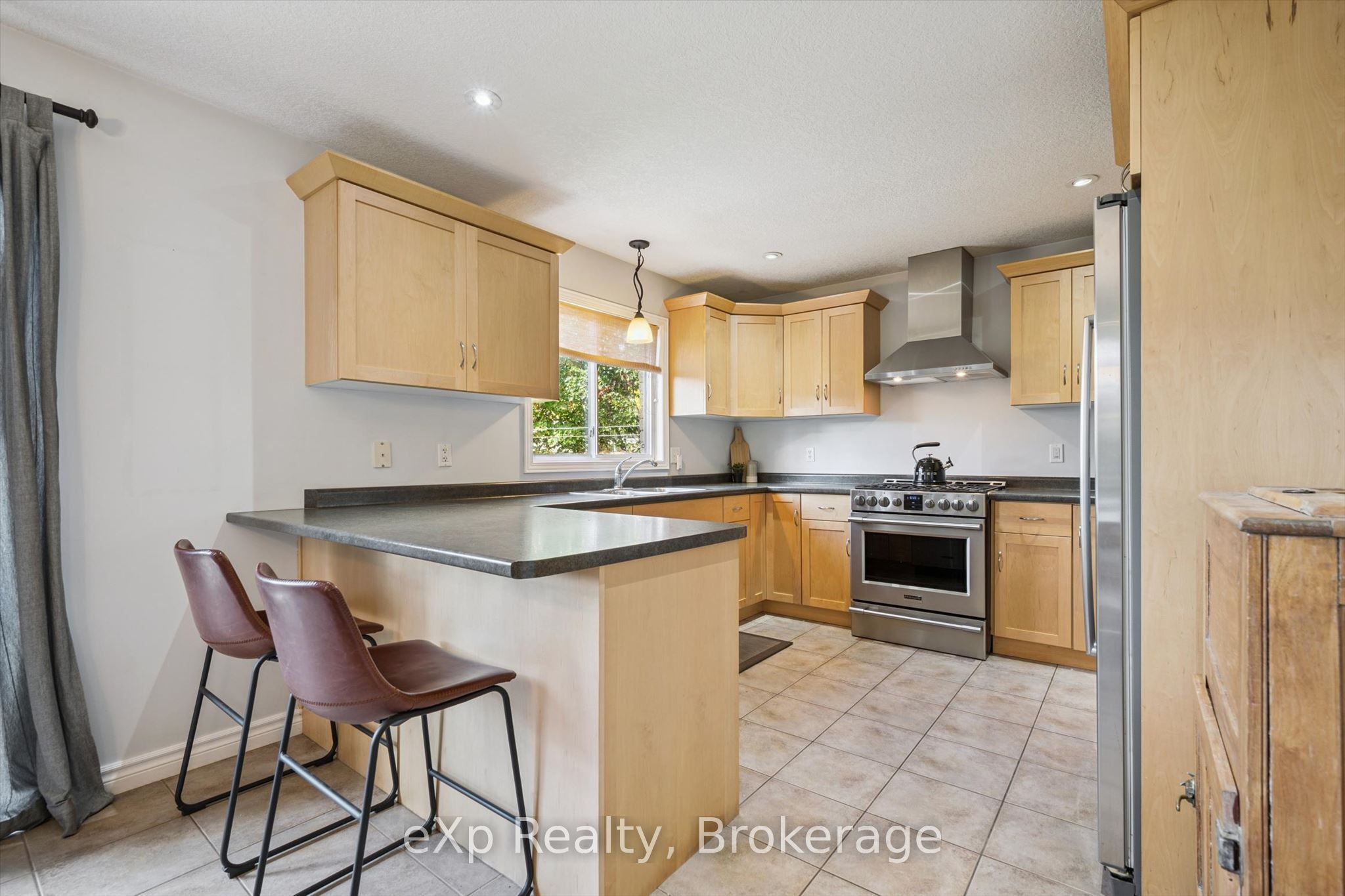 128 Keating Drive Property Photo 10