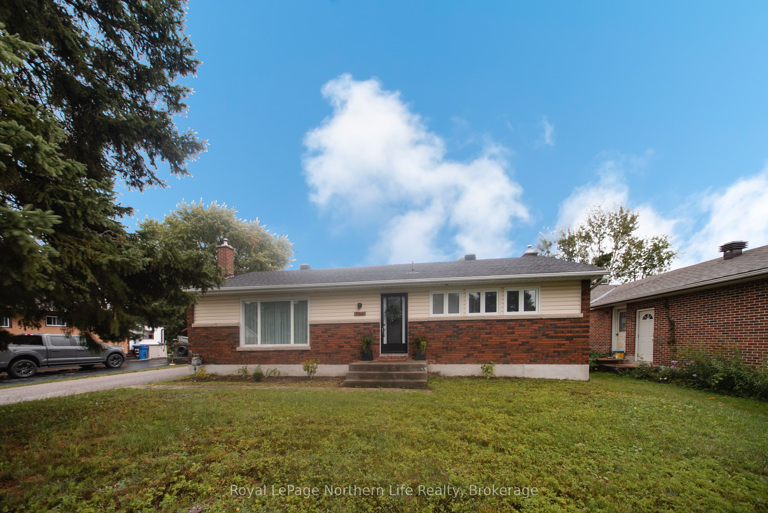 756 Eastwood Avenue Property Photo 5