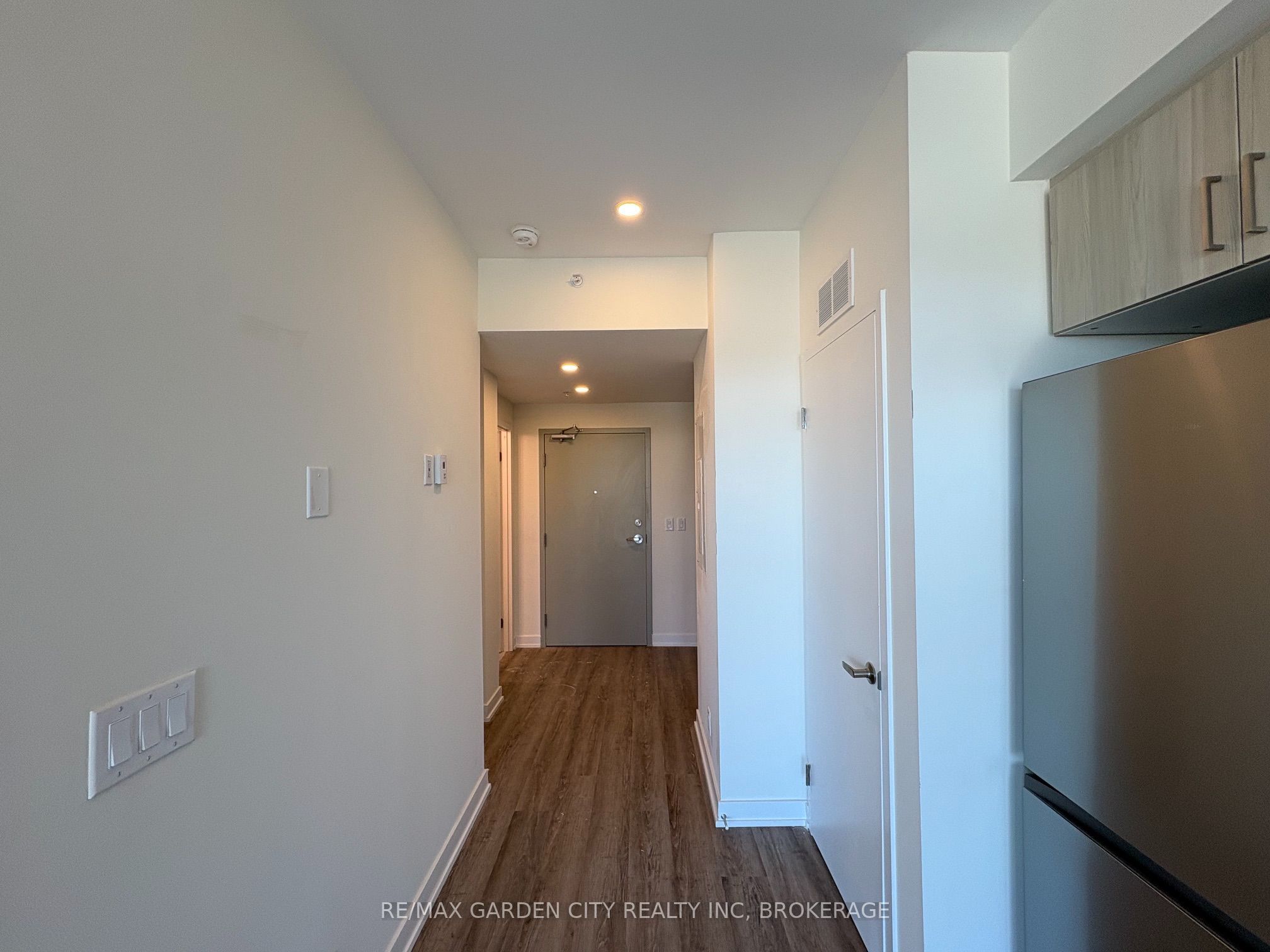 350 Prince Charles Drive 326 Property Photo 3
