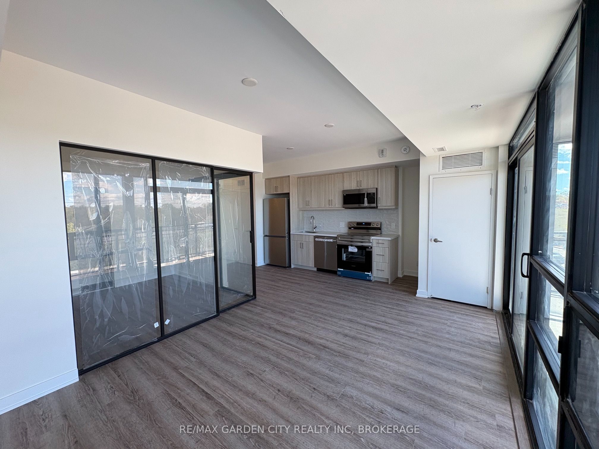 350 Prince Charles Drive 326 Property Photo 7