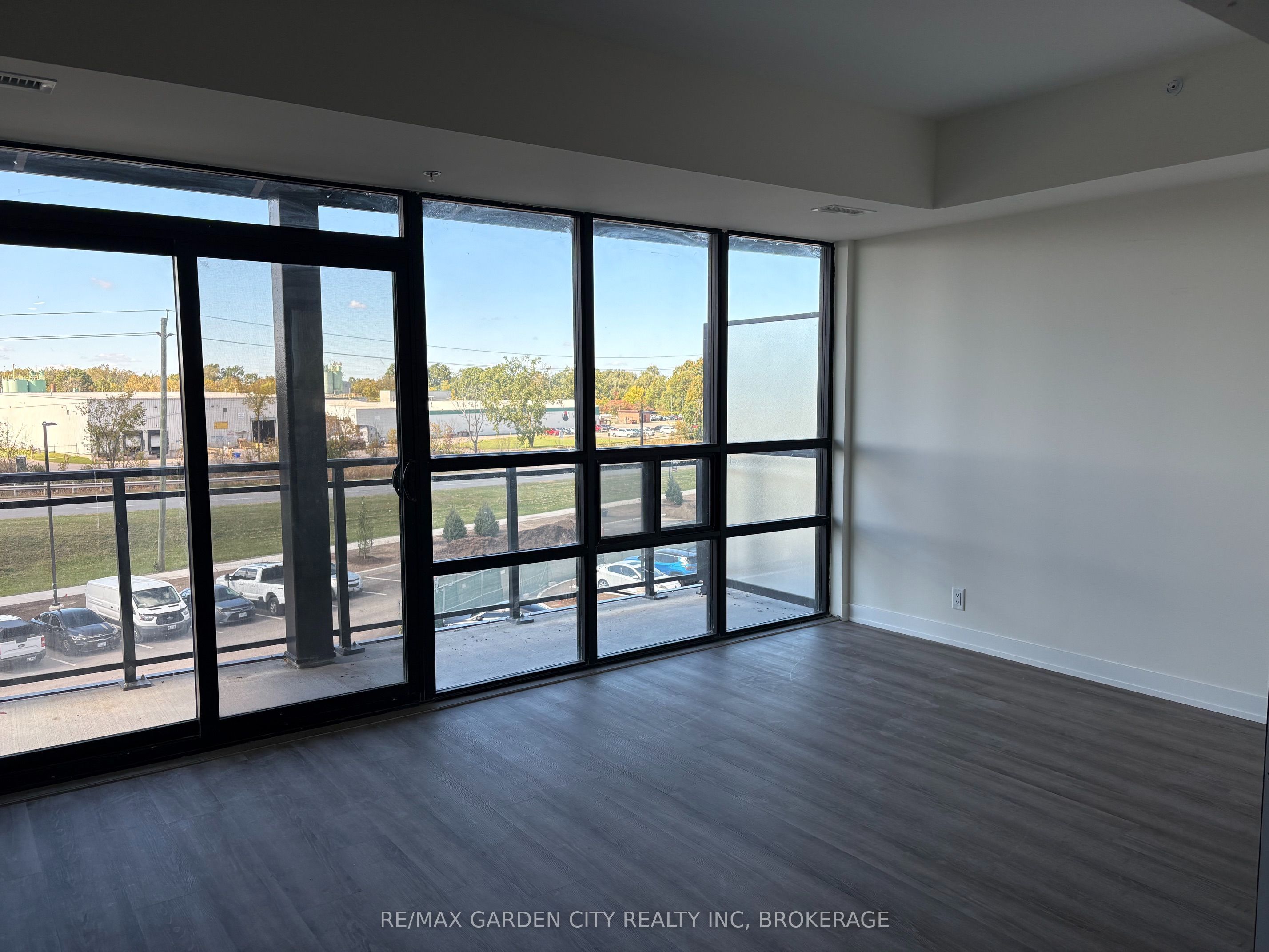 350 Prince Charles Drive 326 Property Photo 12