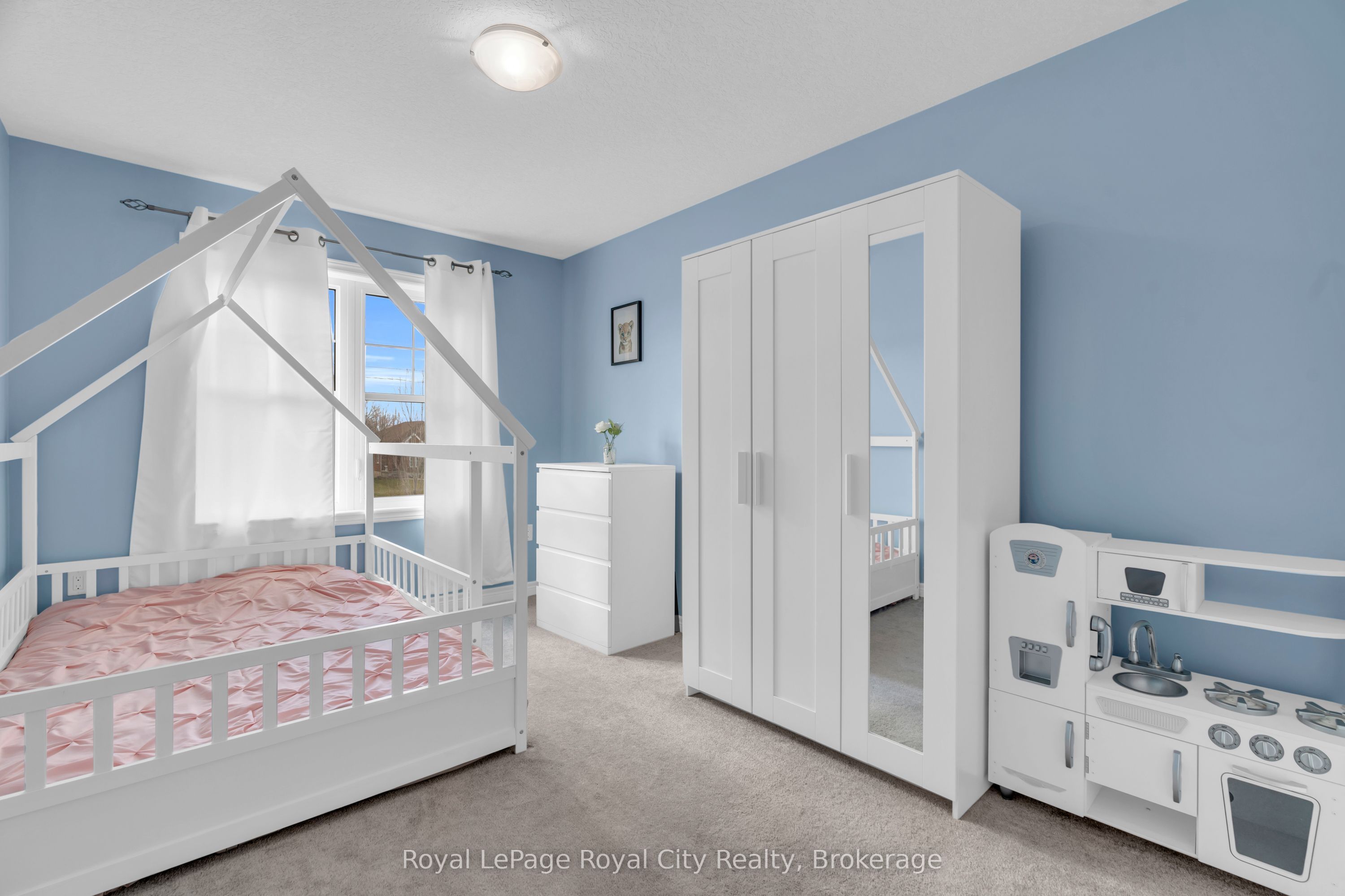 269 Watson Parkway N 7 Property Photo 20
