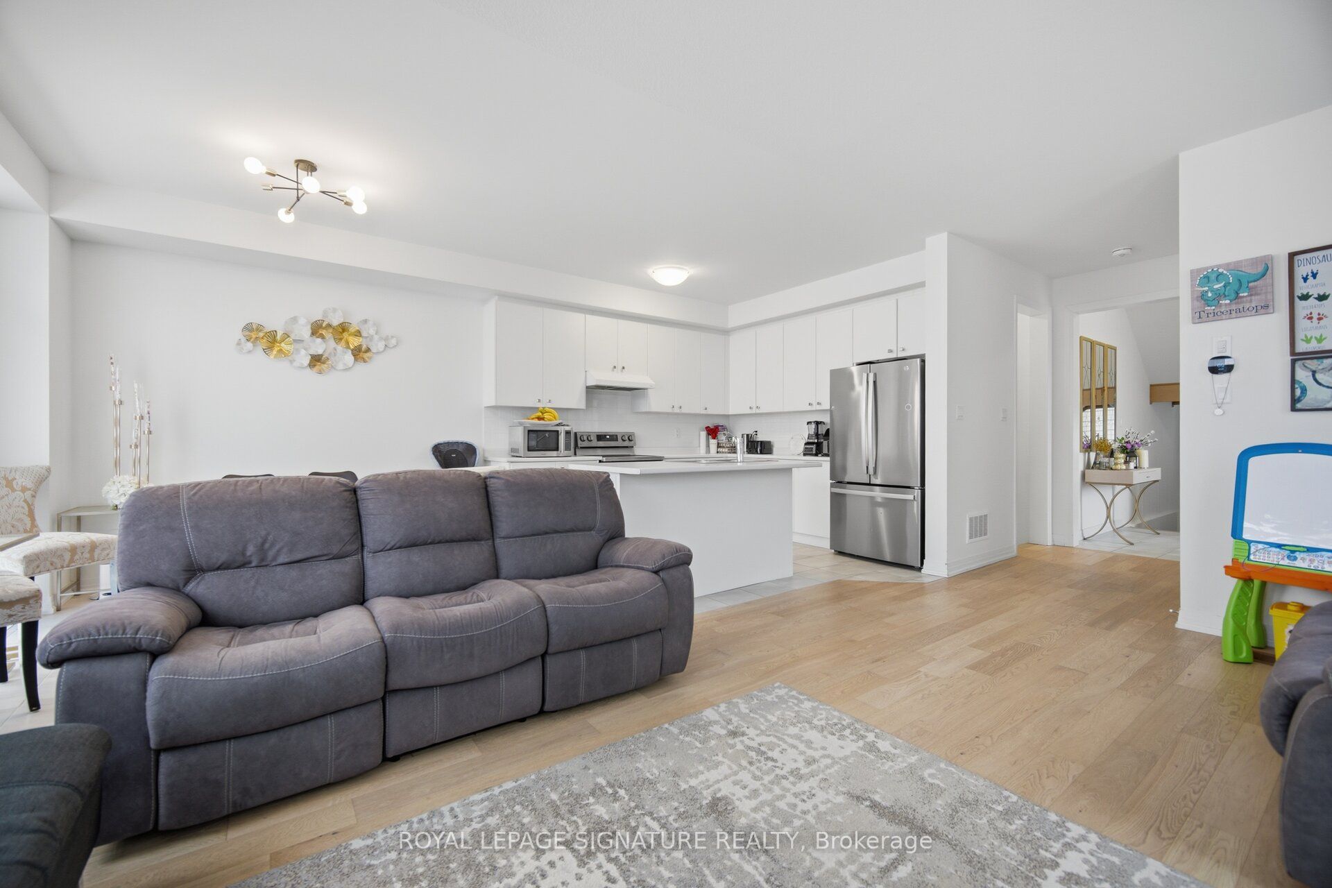 240 Velvet Way Property Photo 28