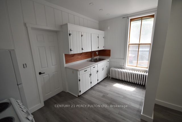 23 Glenelg Street W Property Photo 11
