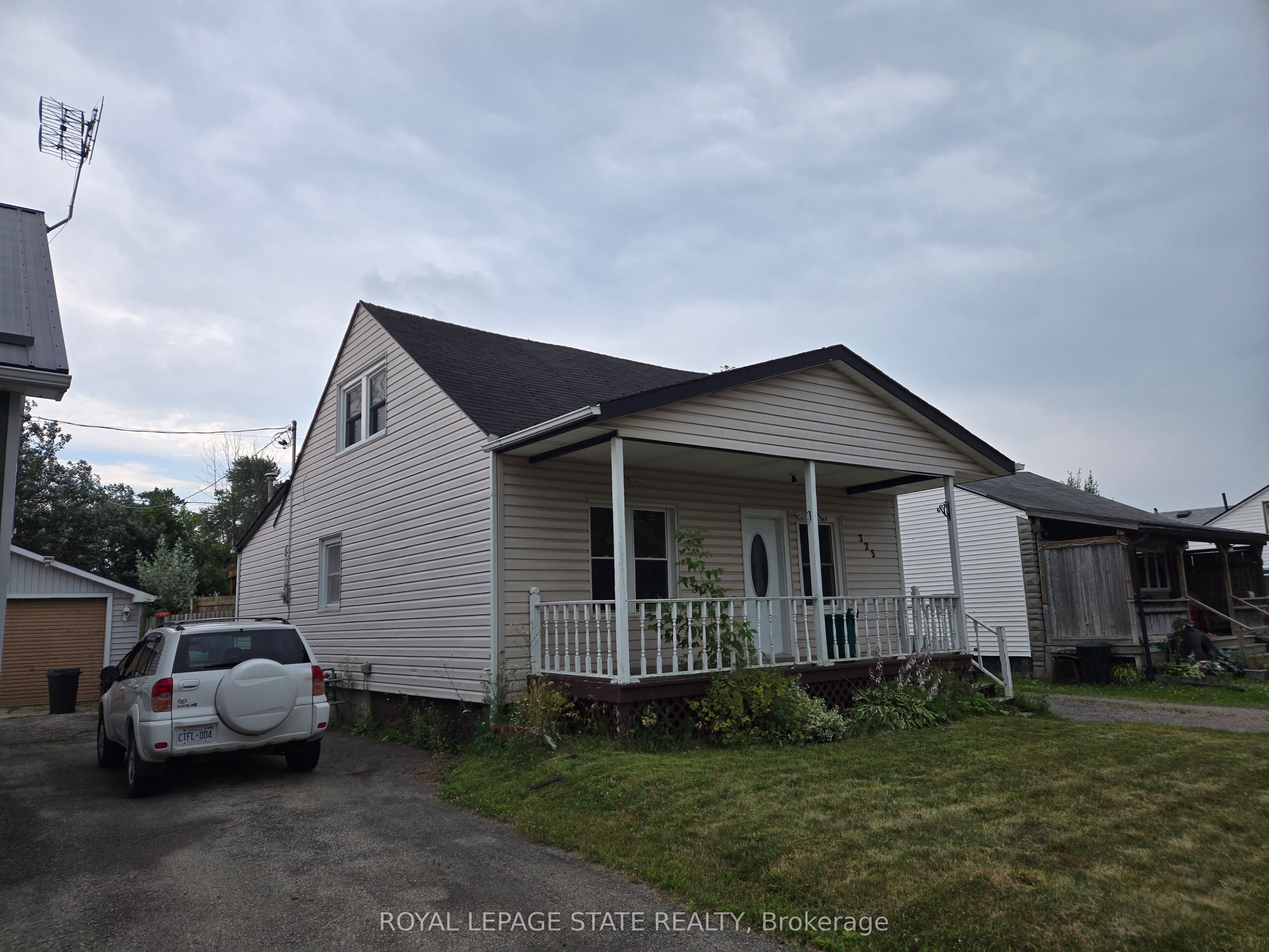 325 Simpson Avenue Property Photo 2