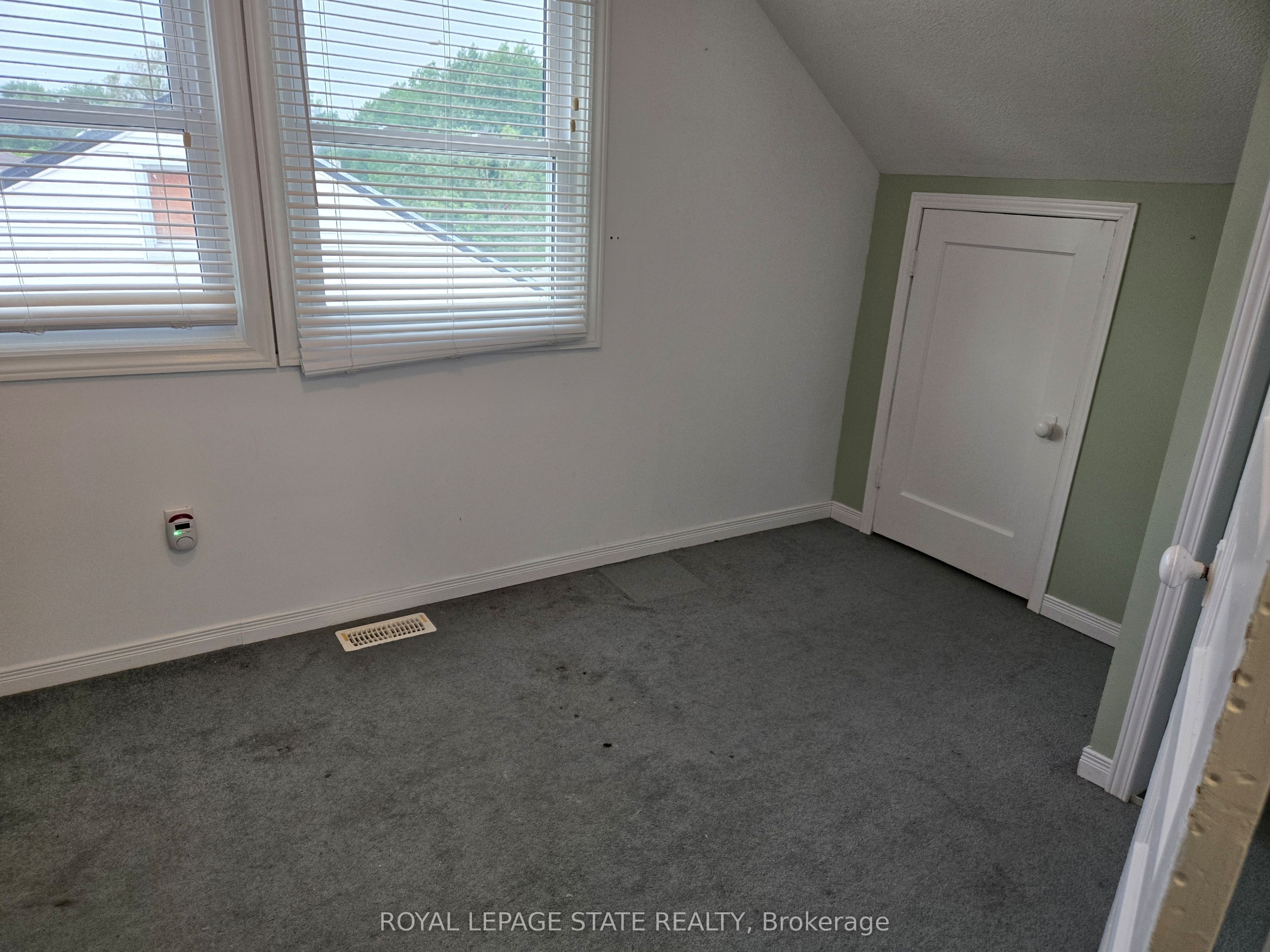 325 Simpson Avenue Property Photo 10