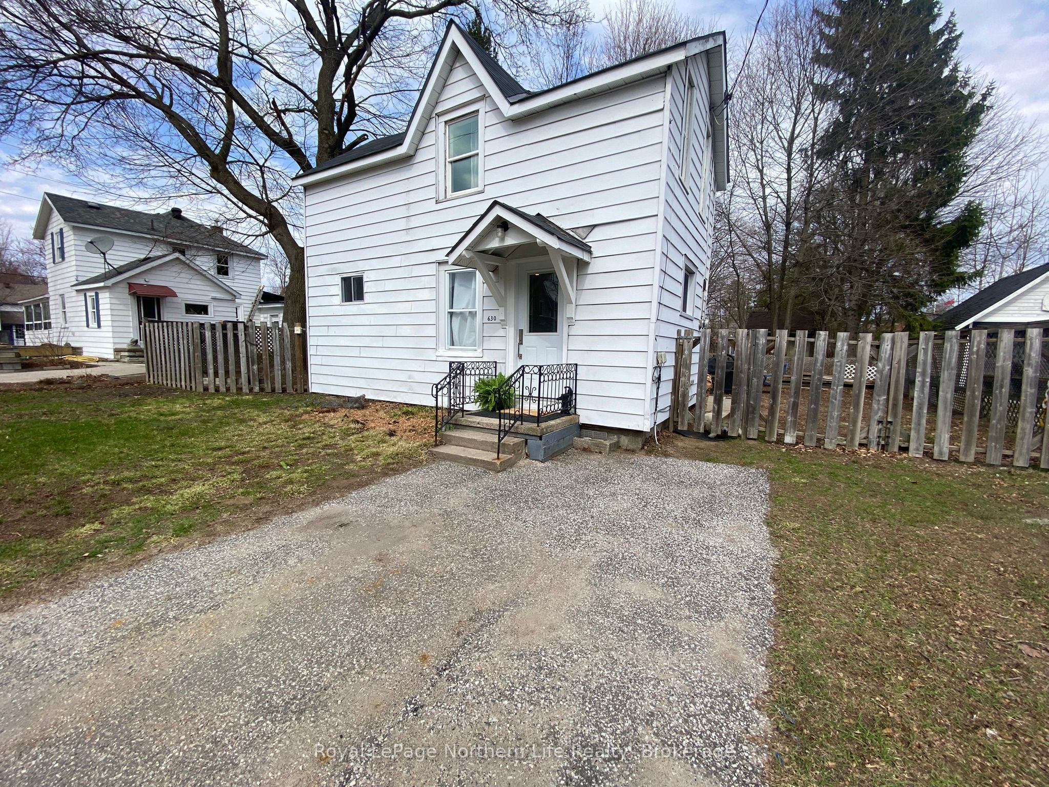 630 First Street S Property Photo 3