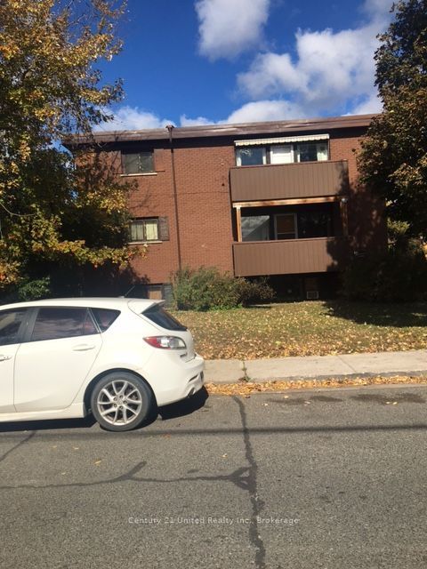 266 Romaine Street Property Photo 5