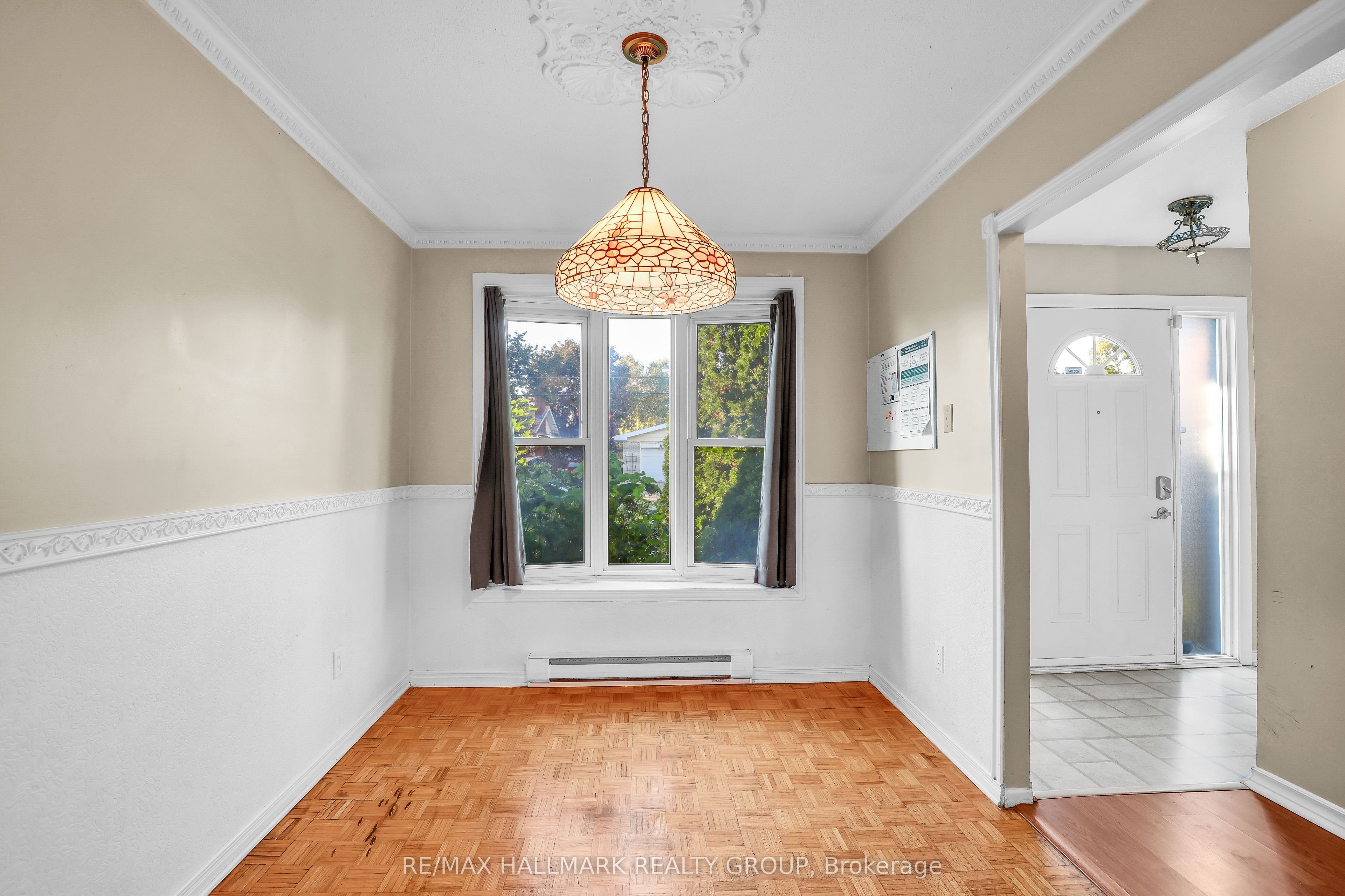 924 Dynes Road Property Photo 3