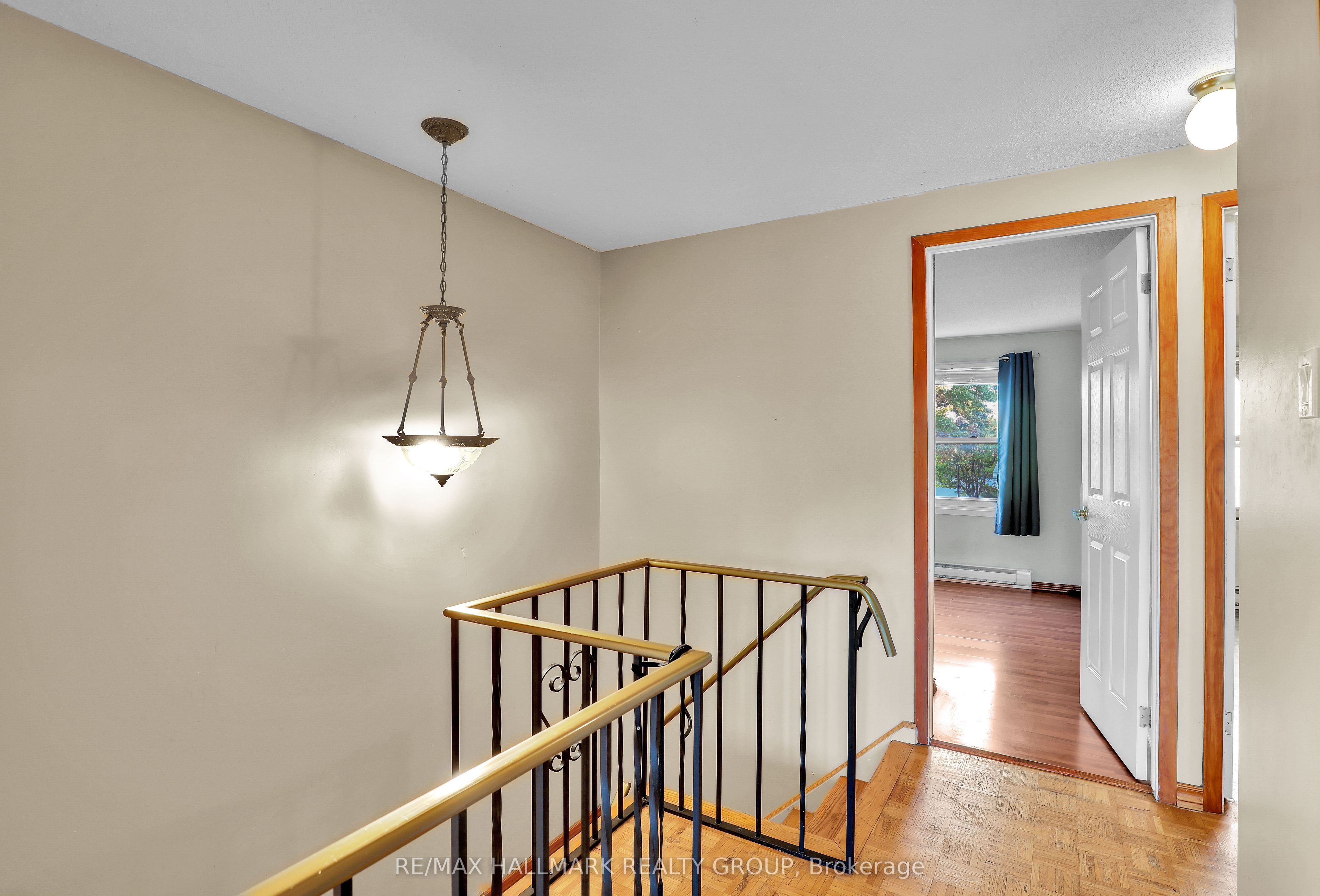 924 Dynes Road Property Photo 10