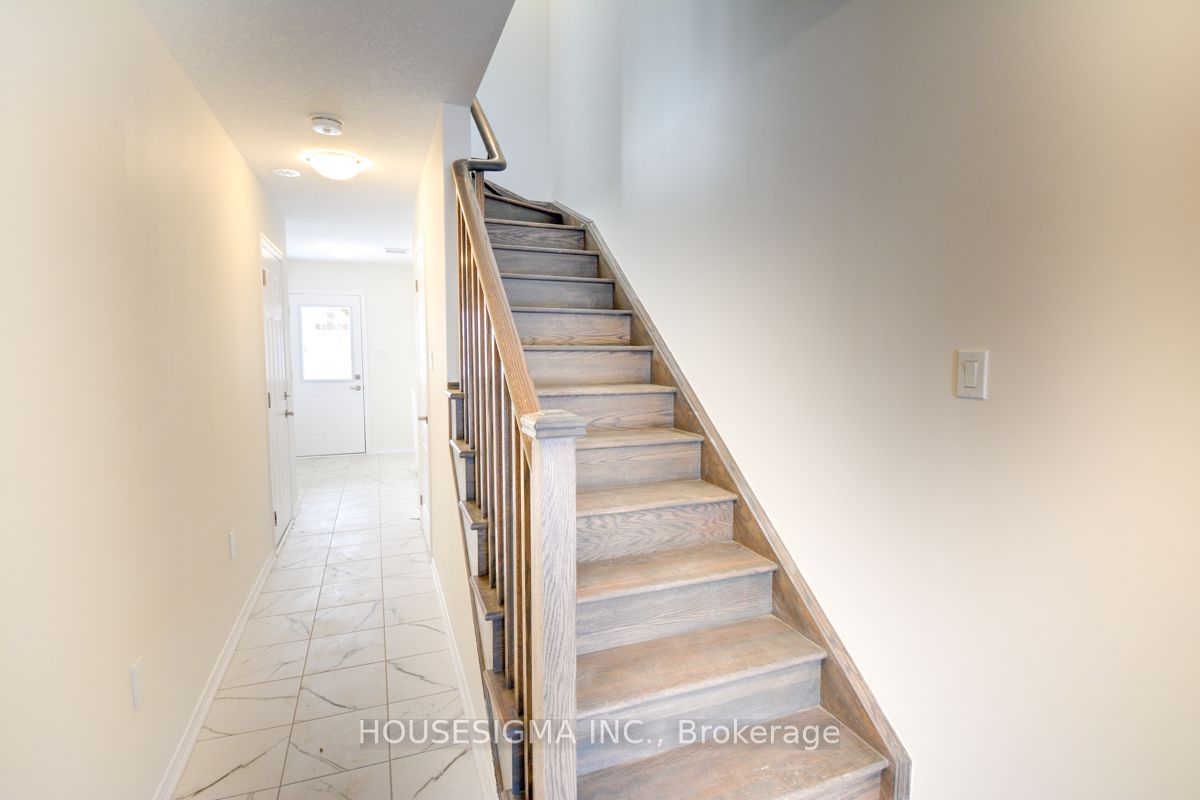 65 Holder Drive Property Photo 2