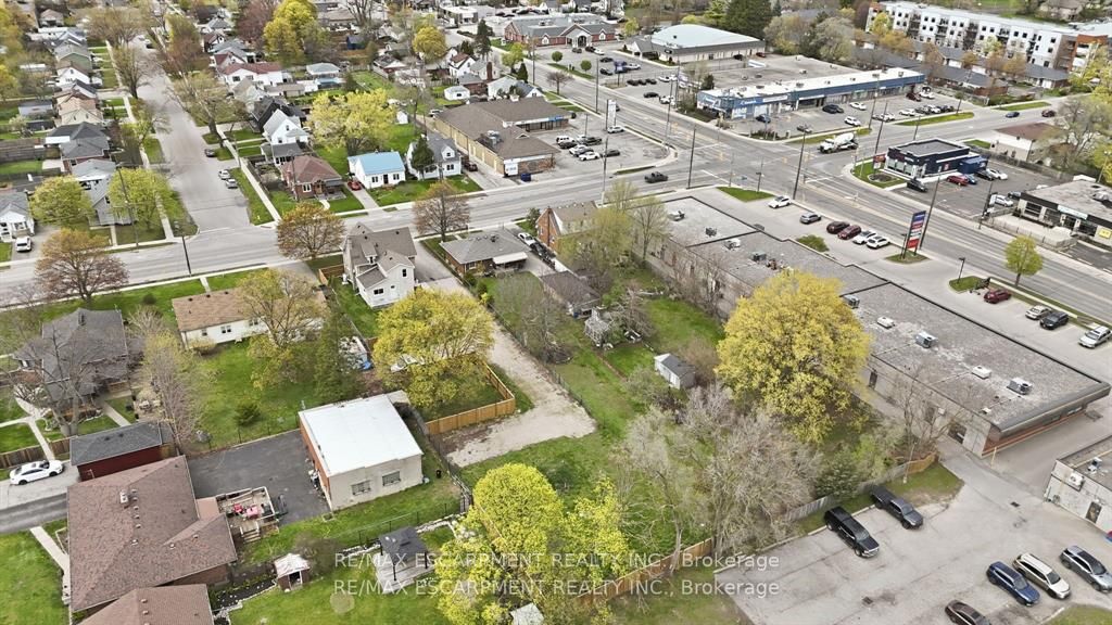 113 North Park Street Property Photo 5