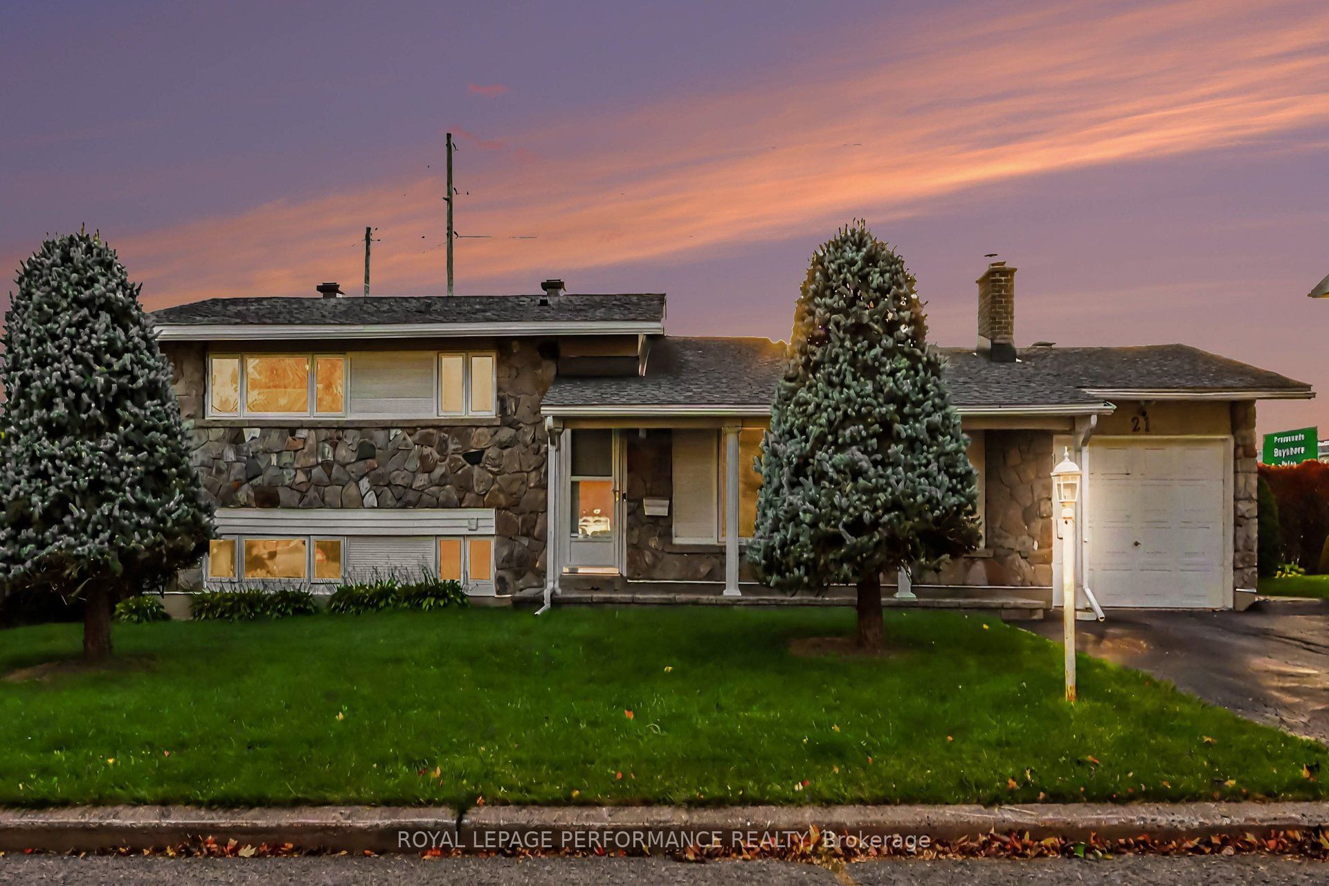 21 Pulford Crescent Property Photo 1