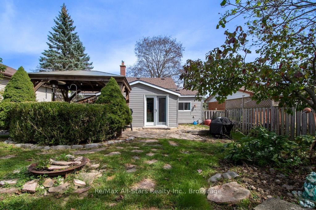 23 Wolfe Street Property Photo 24