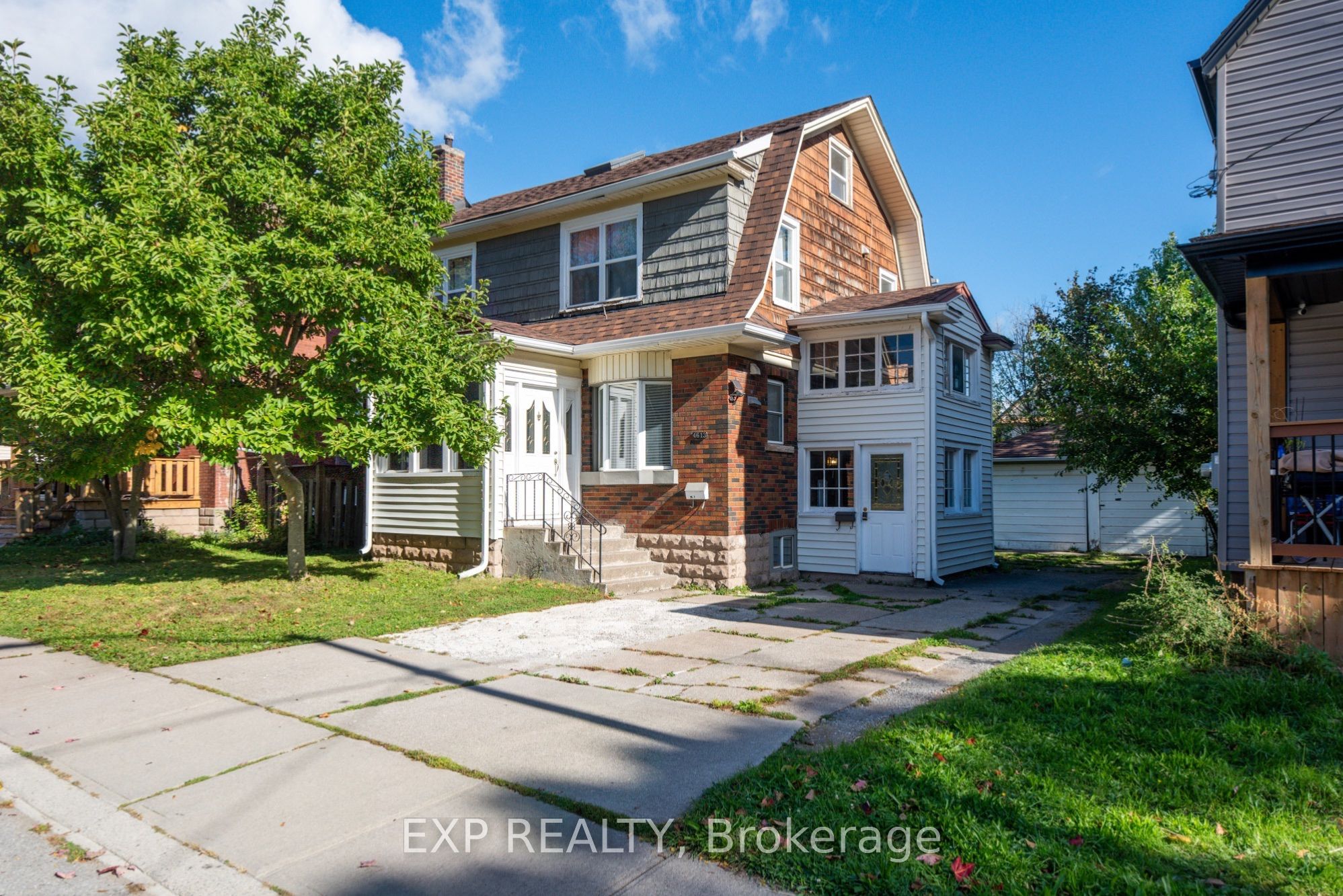 4613 Ryerson Crescent Property Photo 1