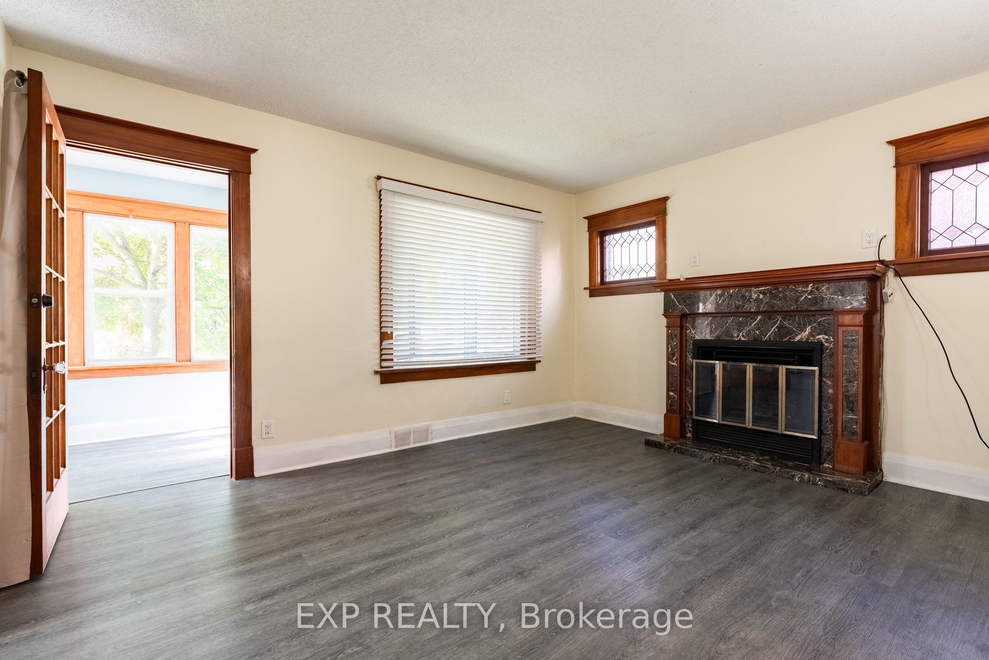 4613 Ryerson Crescent Property Photo 3