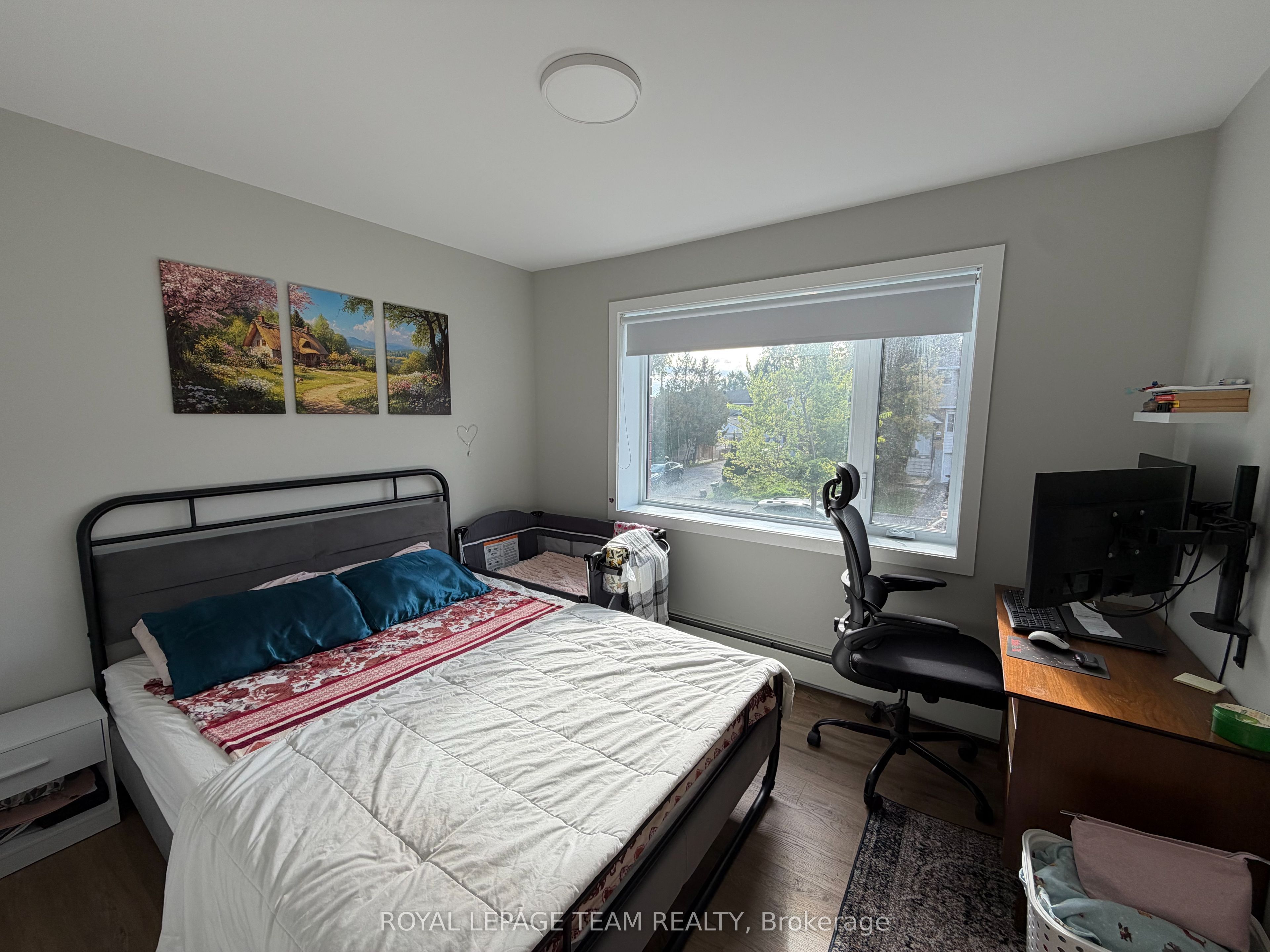 1305 Summerville Avenue 204 Property Photo 6