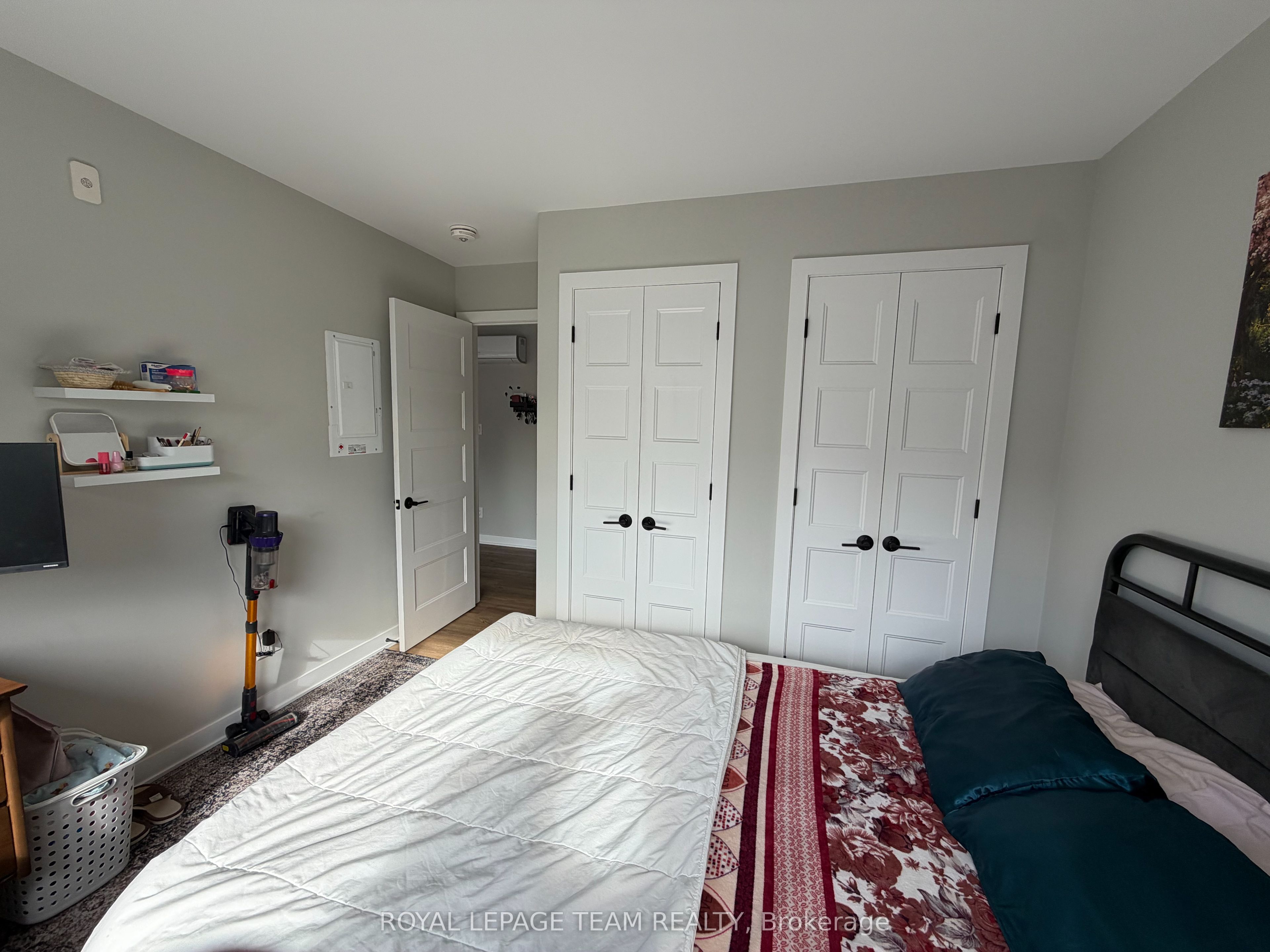 1305 Summerville Avenue 204 Property Photo 7