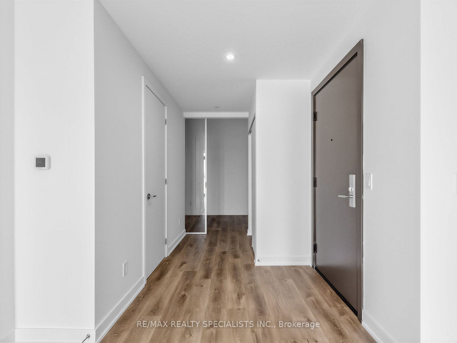91 John Street 710 Property Photo 2