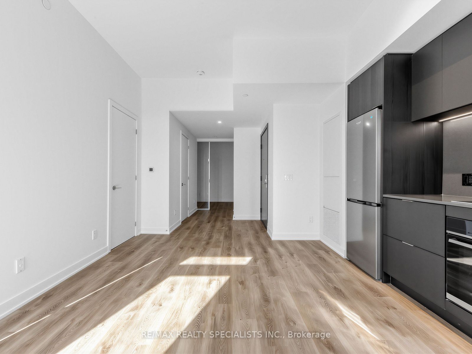 91 John Street 710 Property Photo 12