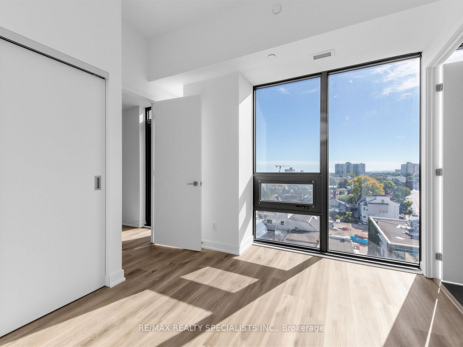 91 John Street 710 Property Photo 16